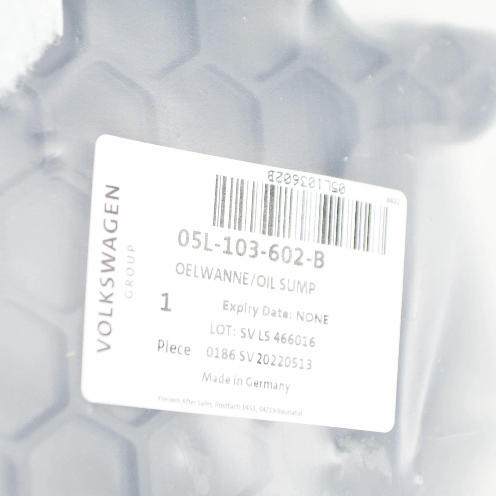 NEW AUDI A5 8W6 ENGINE OIL SUMP LOWER PART 05L103602B