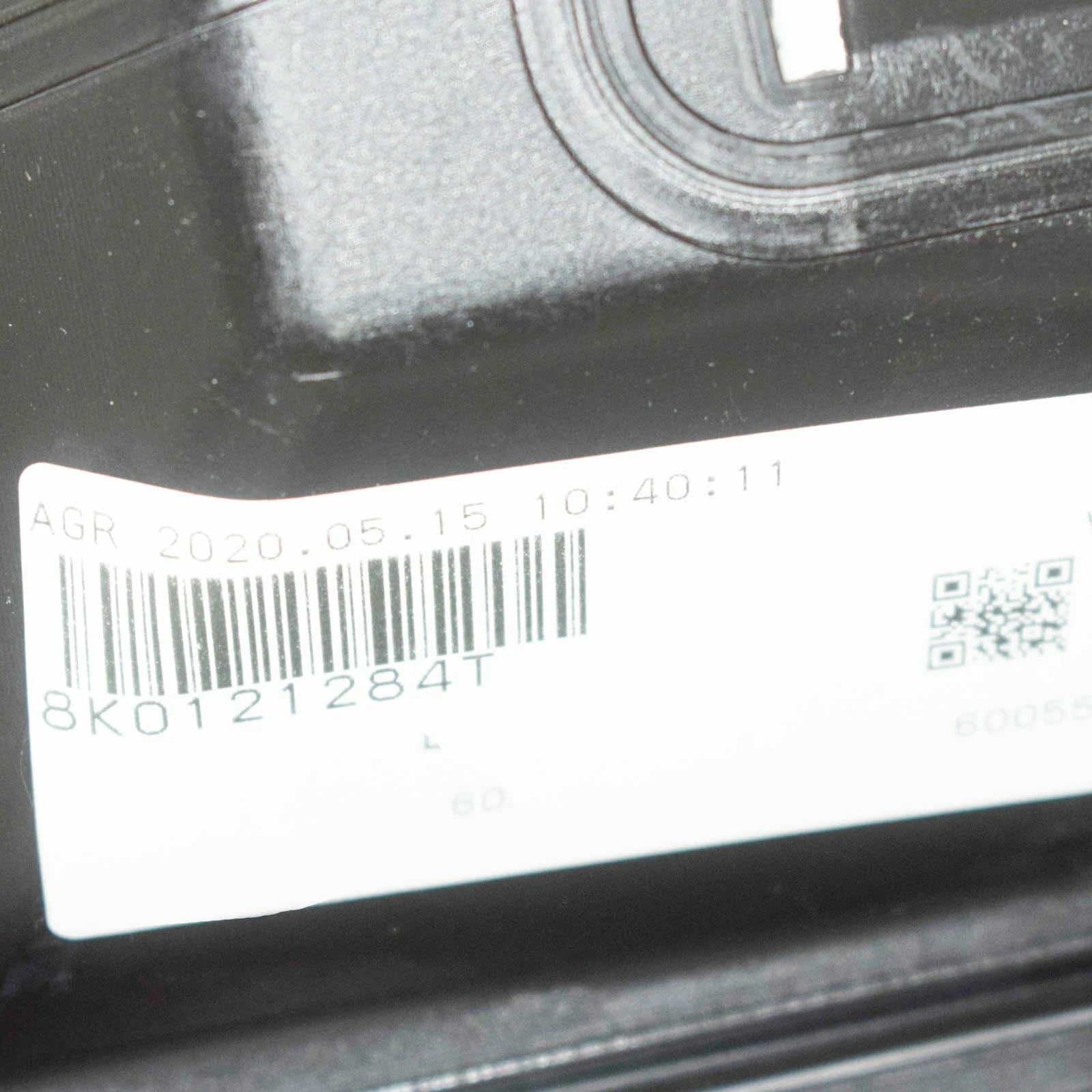 NEW AUDI S4 B8 RIGHT RADIATOR FAN AIR DUCT GUIDE 8K0121284T