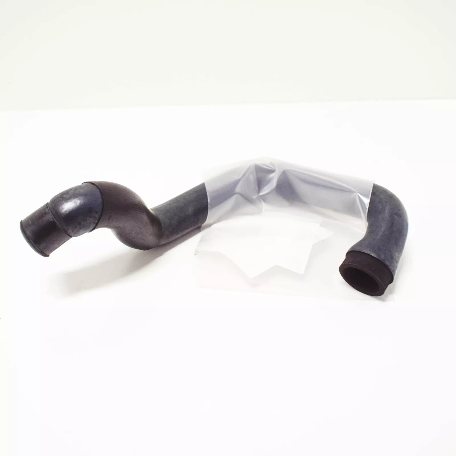 NEW BMW 5 E39 2.8I AIR HOSE IDLE CONTROL VALVE TO BOOT 13411740950 ORIGINAL