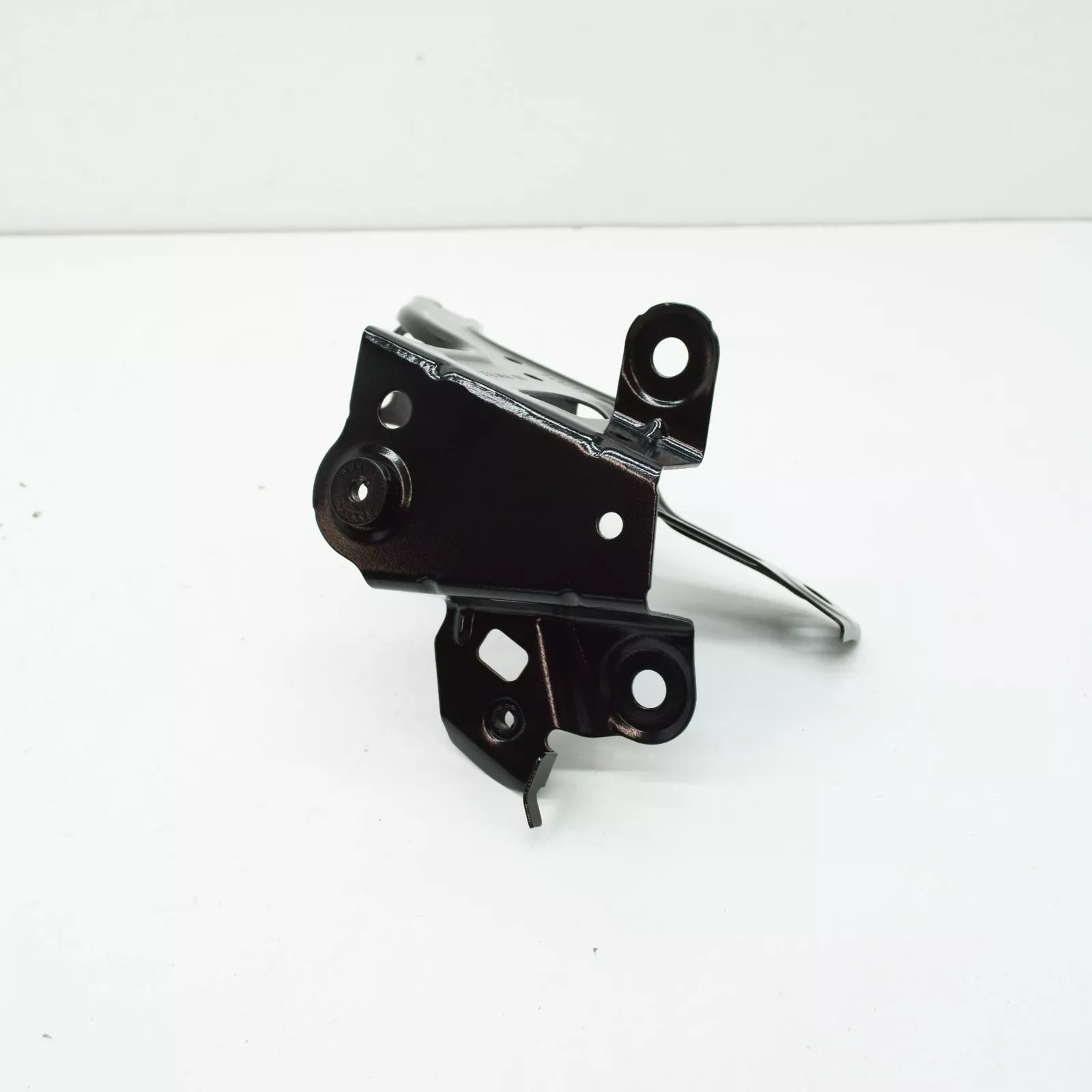 NEW BMW 6 GRAN TURISMO G32 FRONT RIGHT FENDER HOLDER 41007481064 ORIGINAL