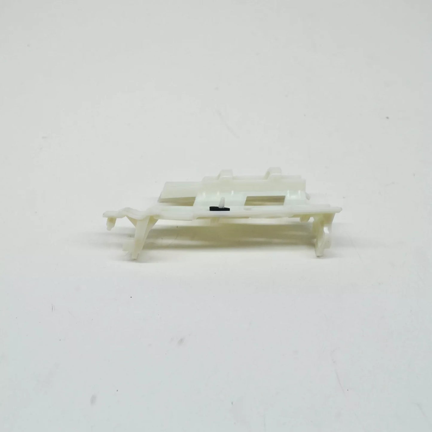 NEW AUDI A5 CABRIO 8W6 REAR LEFT BUMPER UPPER BRACKET 8W6807889A ORIGINAL