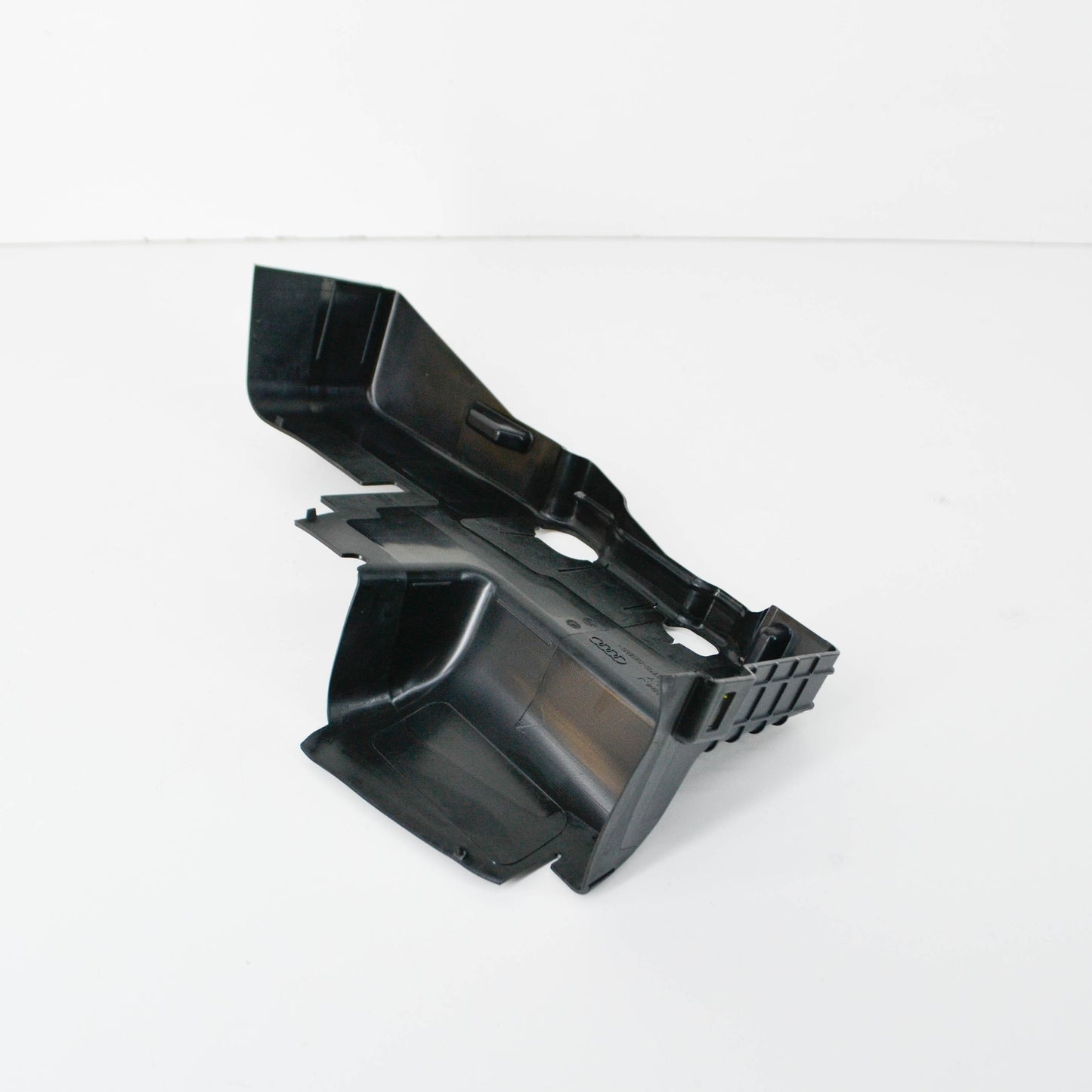 NEW AUDI Q3 F3 RADIATOR RIGHT AIR GUIDE 83A121284J ORIGINAL