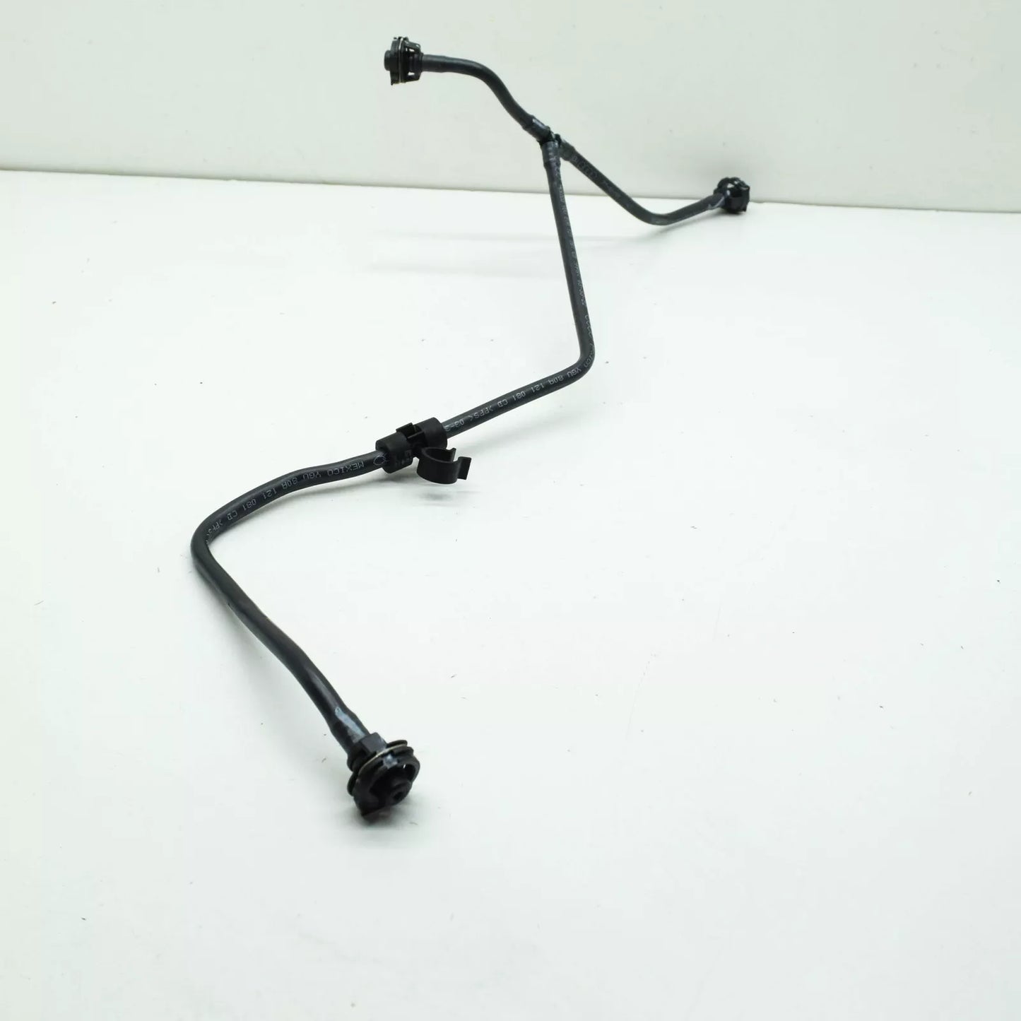 NEW AUDI Q5 FY ENGINE BREATHER LINE 80A121081CD ORIGINAL