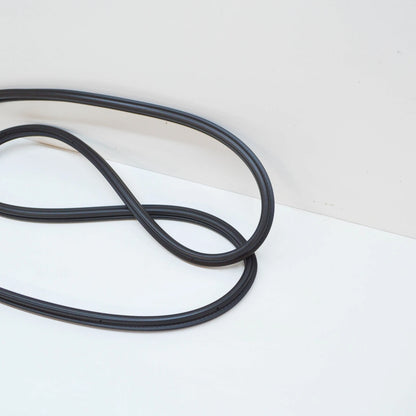 NEW AUDI A6 AVANT C6 REAR LID SEAL 4F9827705H