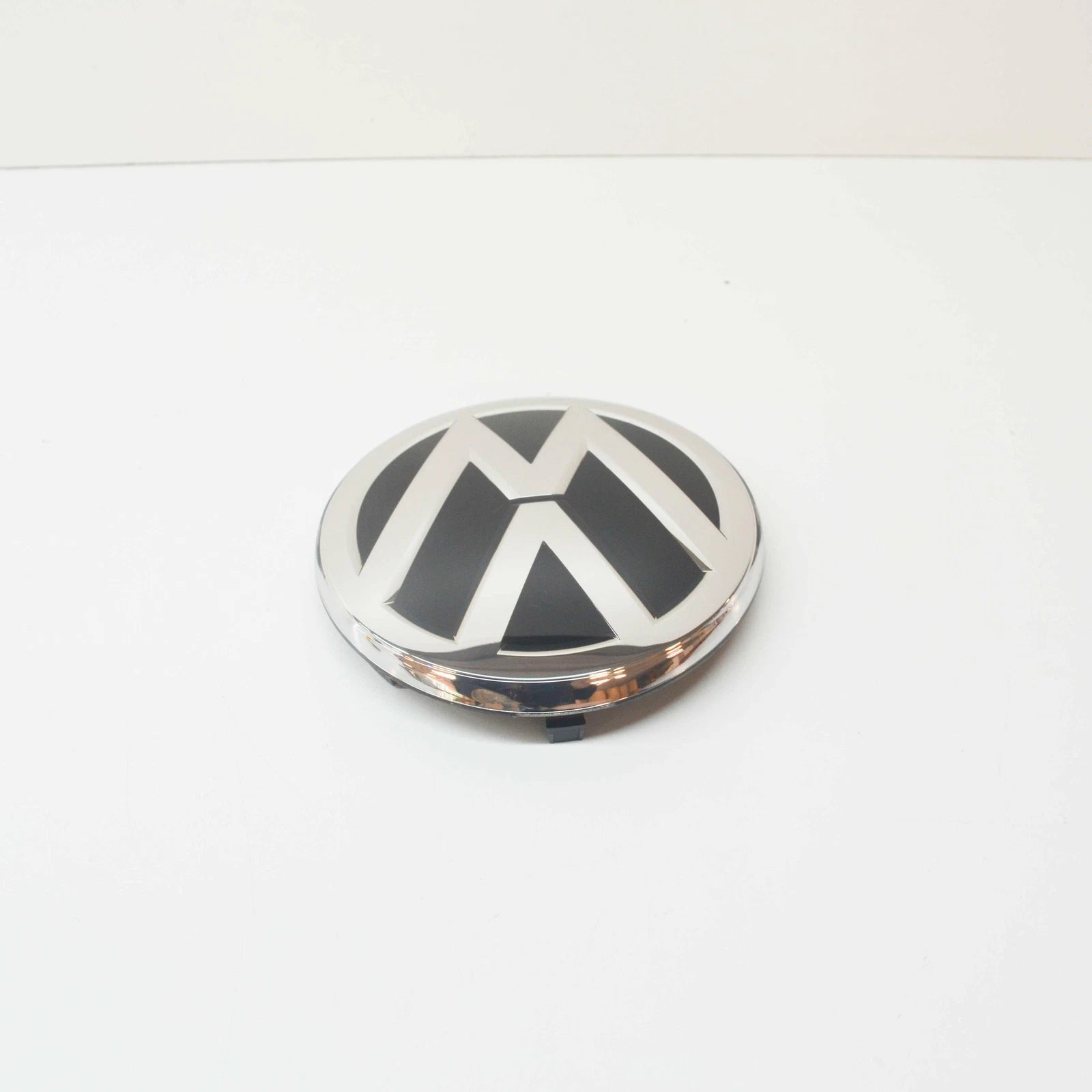 NEW VOLKSWAGEN TOUAREG CR BONNET BADGE EMBLEM 760853601DJZA 2018 ORIGINAL