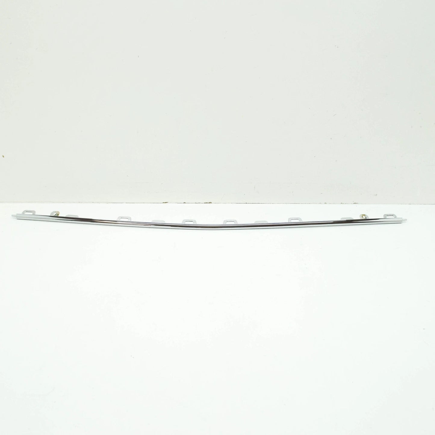 NEW MERCEDES-BENZ S W222 FRONT BUMPER CENTER MOLDING A2228851001 ORIGINAL