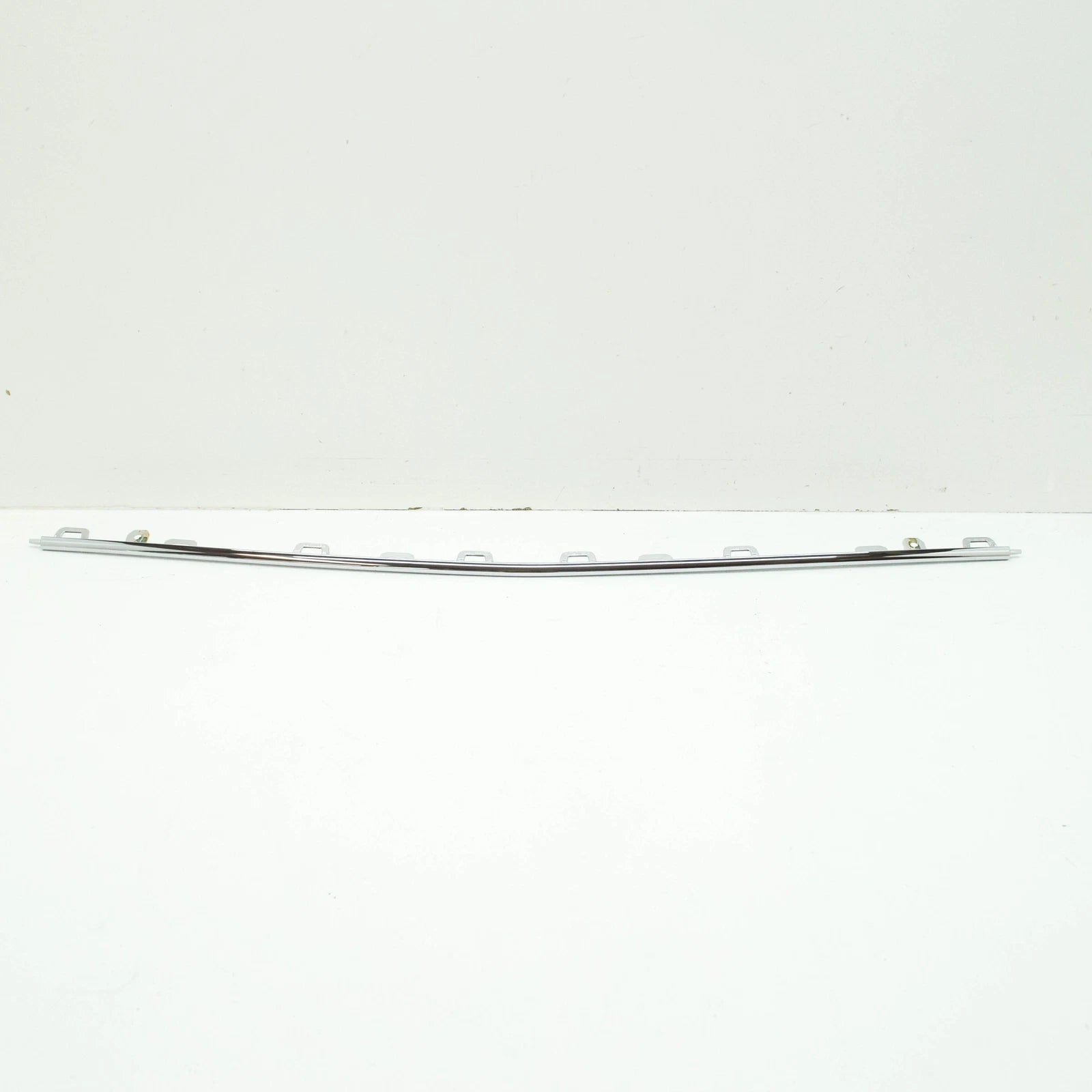 NEW MERCEDES-BENZ S W222 FRONT BUMPER CENTER MOLDING A2228851001 ORIGINAL