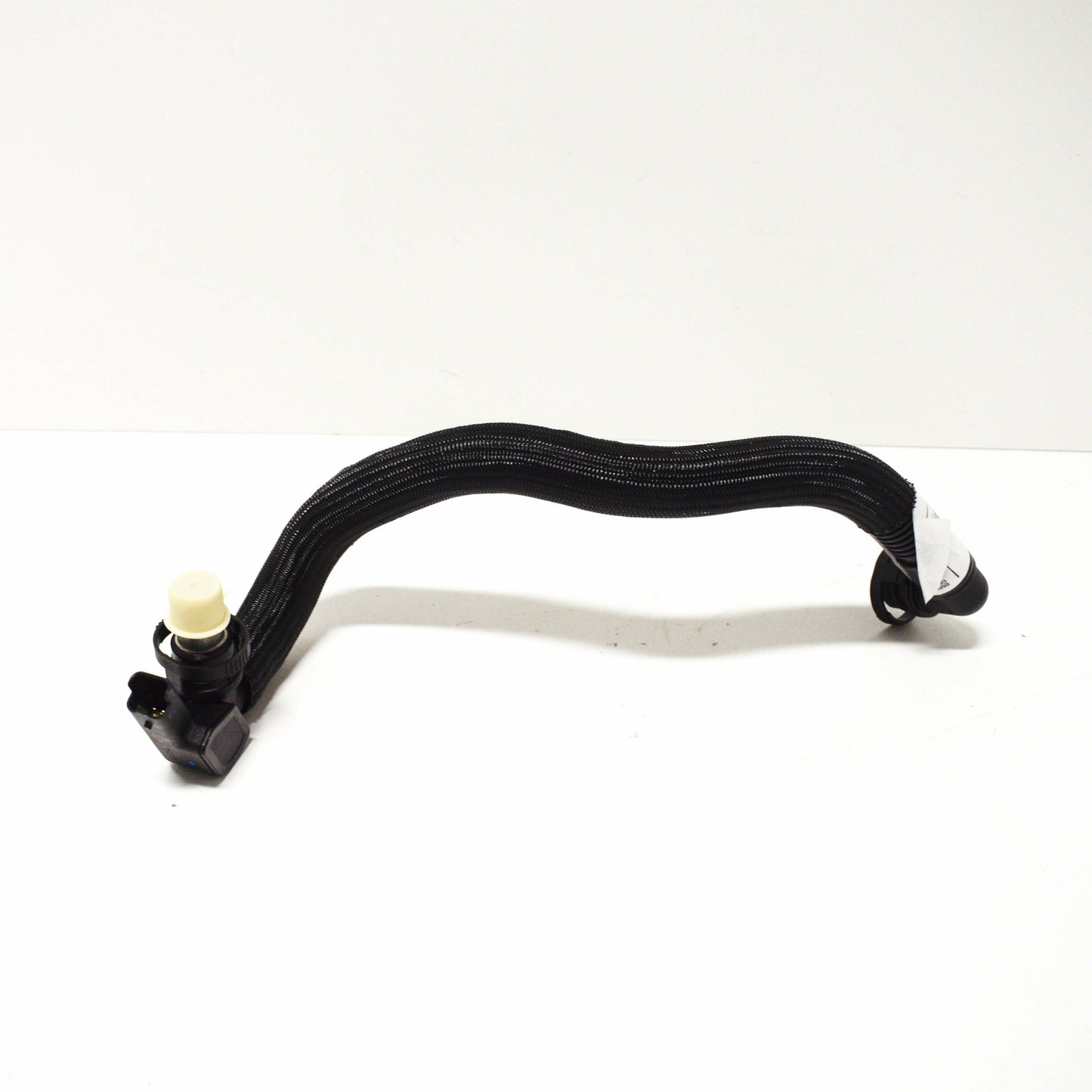 new mini r56 engine breather crankcase hose 11157612996 original