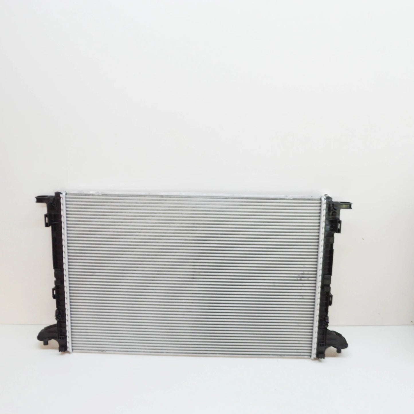 NEW AUDI A4 B9 ENGINE RADIATOR 8W0121251J ORIGINAL