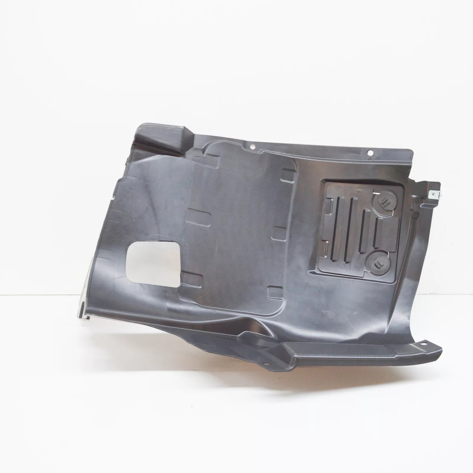 NEW BMW 1 E82 FRONT LEFT MUD SPLASH GUARD FRONT PART 51118045961 8045961