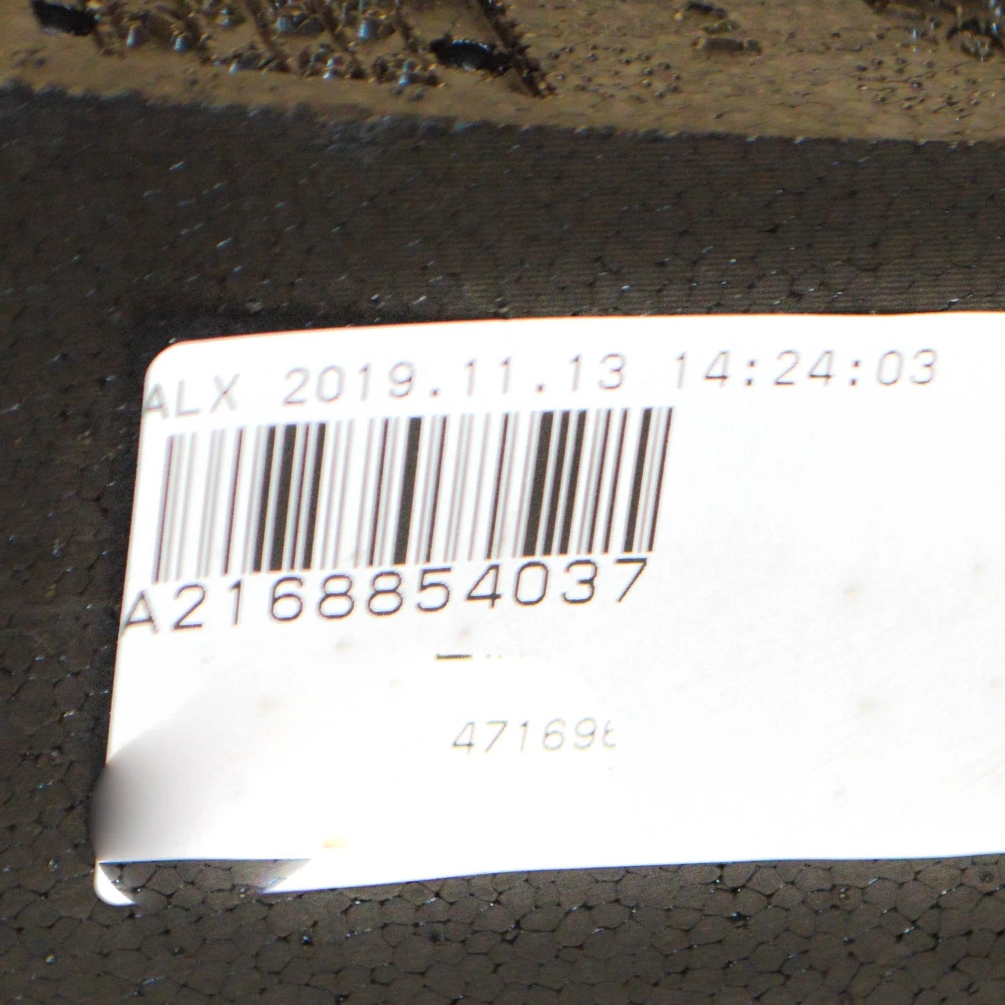 NEW MERCEDES BENZ CL C216 FRONT BUMPER RIGHT ABSORBER FOAM A2168854037 ORIGINAL