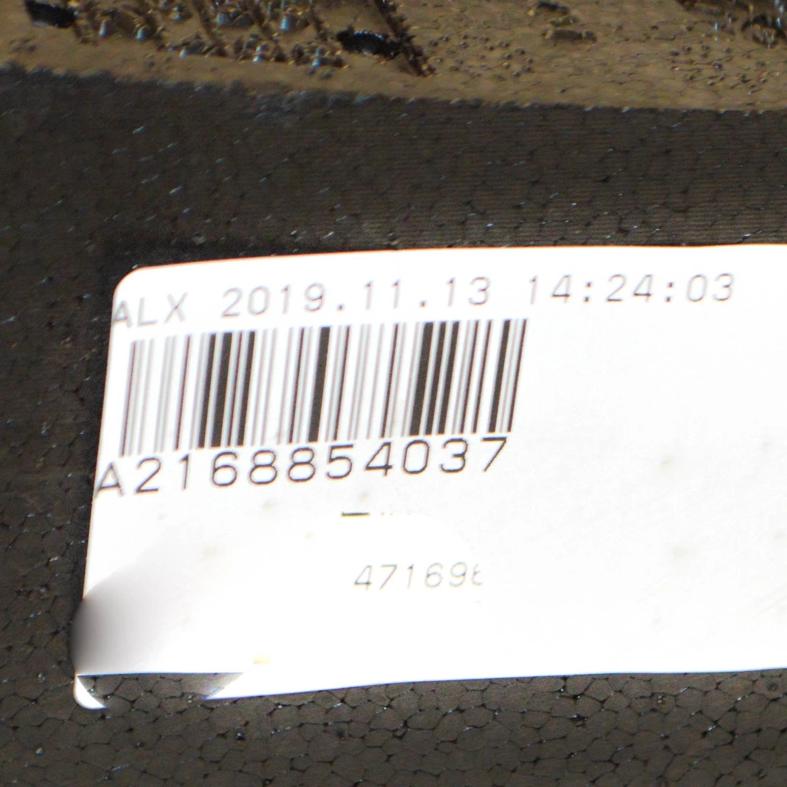 NEW MERCEDES BENZ CL C216 FRONT BUMPER RIGHT ABSORBER FOAM A2168854037 ORIGINAL