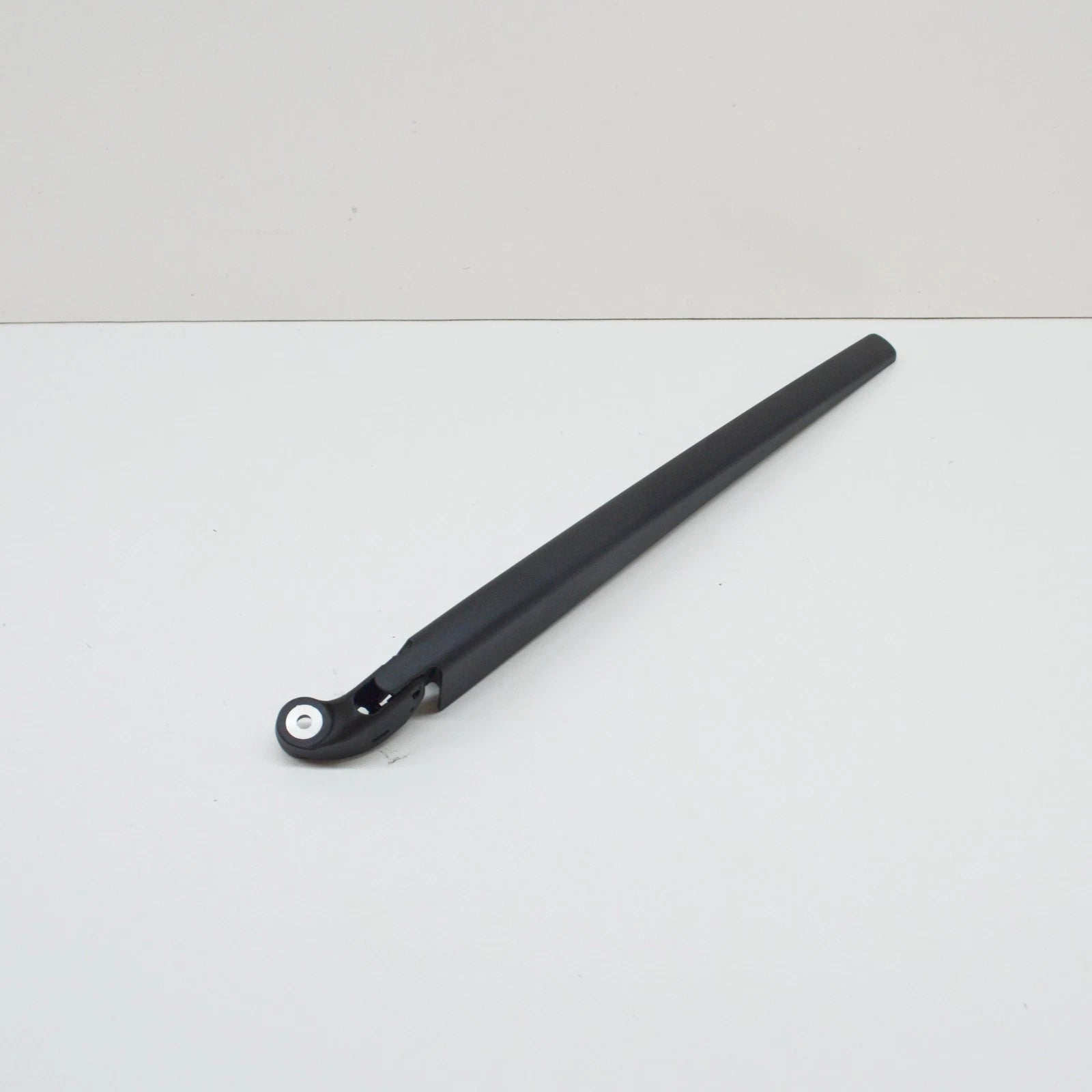 NEW BMW X7 G07 REAR TAILGATE WIPER ARM BLADE 61627474263 ORIGINAL