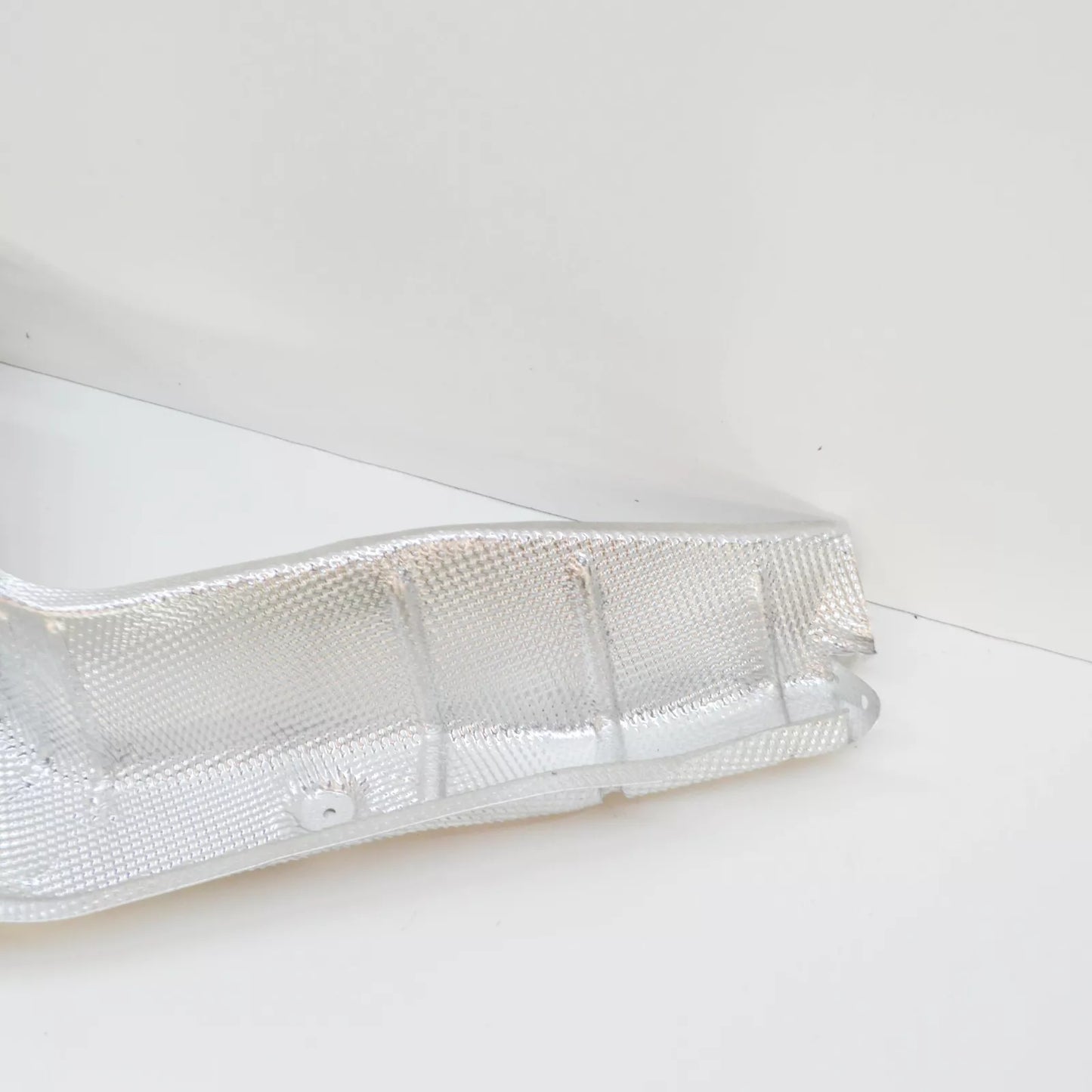 NEW VOLKSWAGEN CADDY 2K CENTER EXHAUST HEAT INSULATION 2K0825725F ORIGINAL