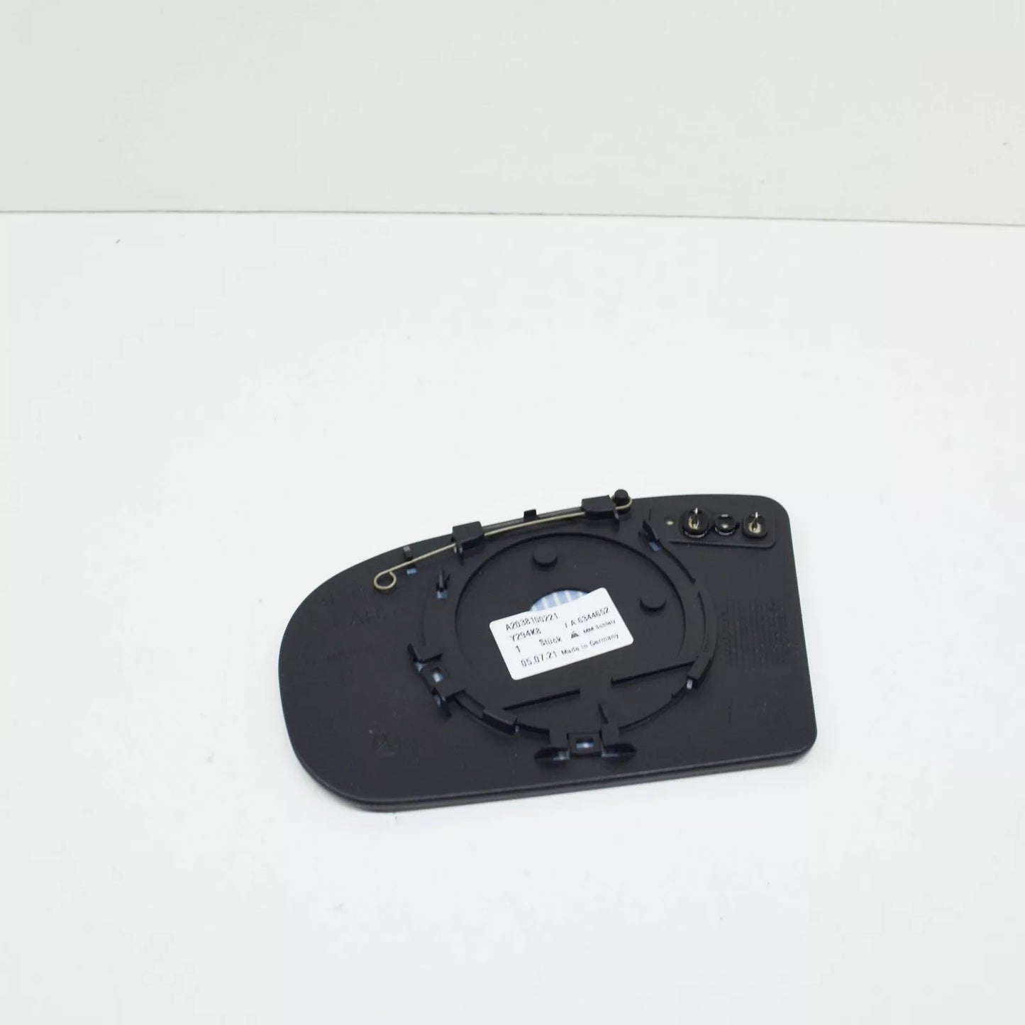 NEW MERCEDES-BENZ C-CLASS W203 RIGHT WING MIRROR GLASS A2038100221