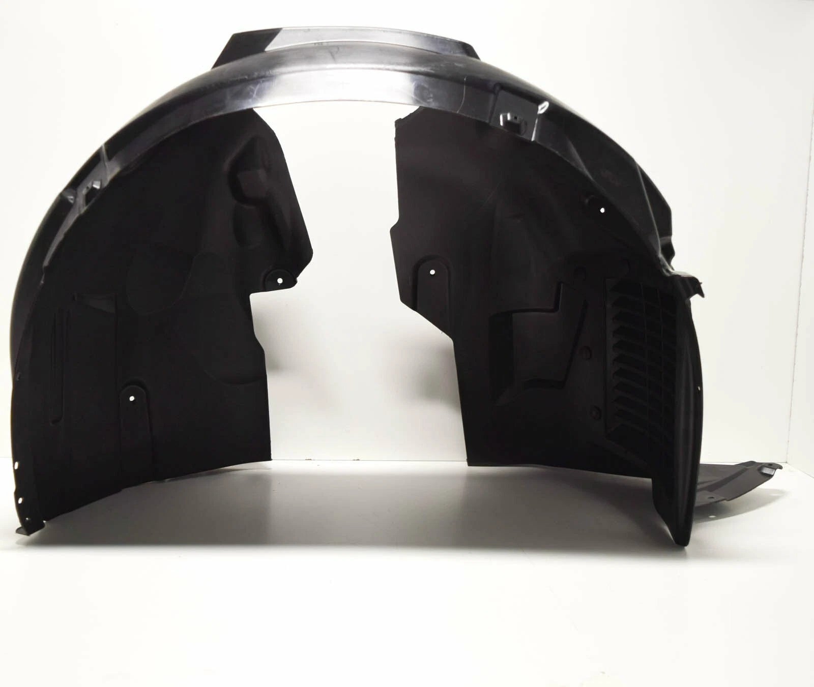 NEW AUDI A3 8PA FRONT FENDER LINER SPLASH SHIELD 8V5821172M