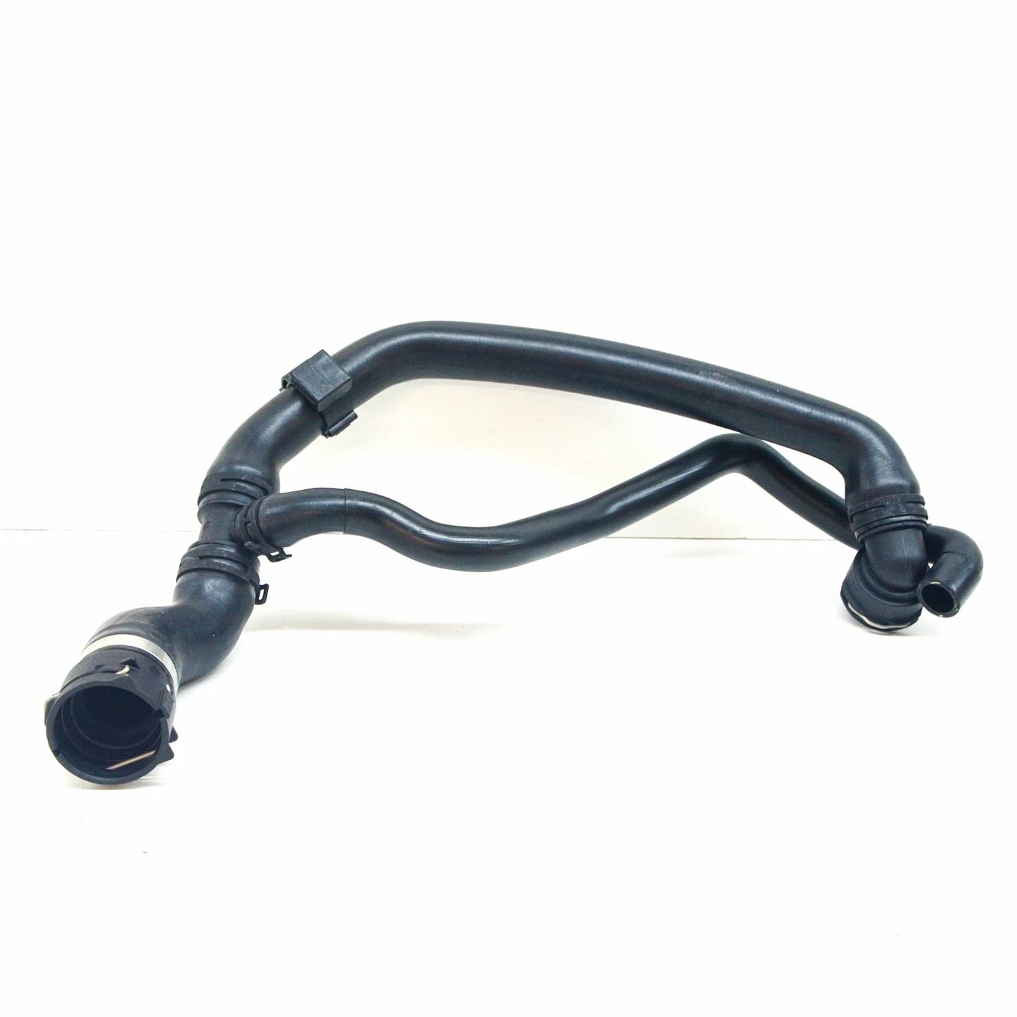 NEW AUDI Q3 8U ENGINE RADIATOR LOWER COOLANT HOSE 5N0122051CC