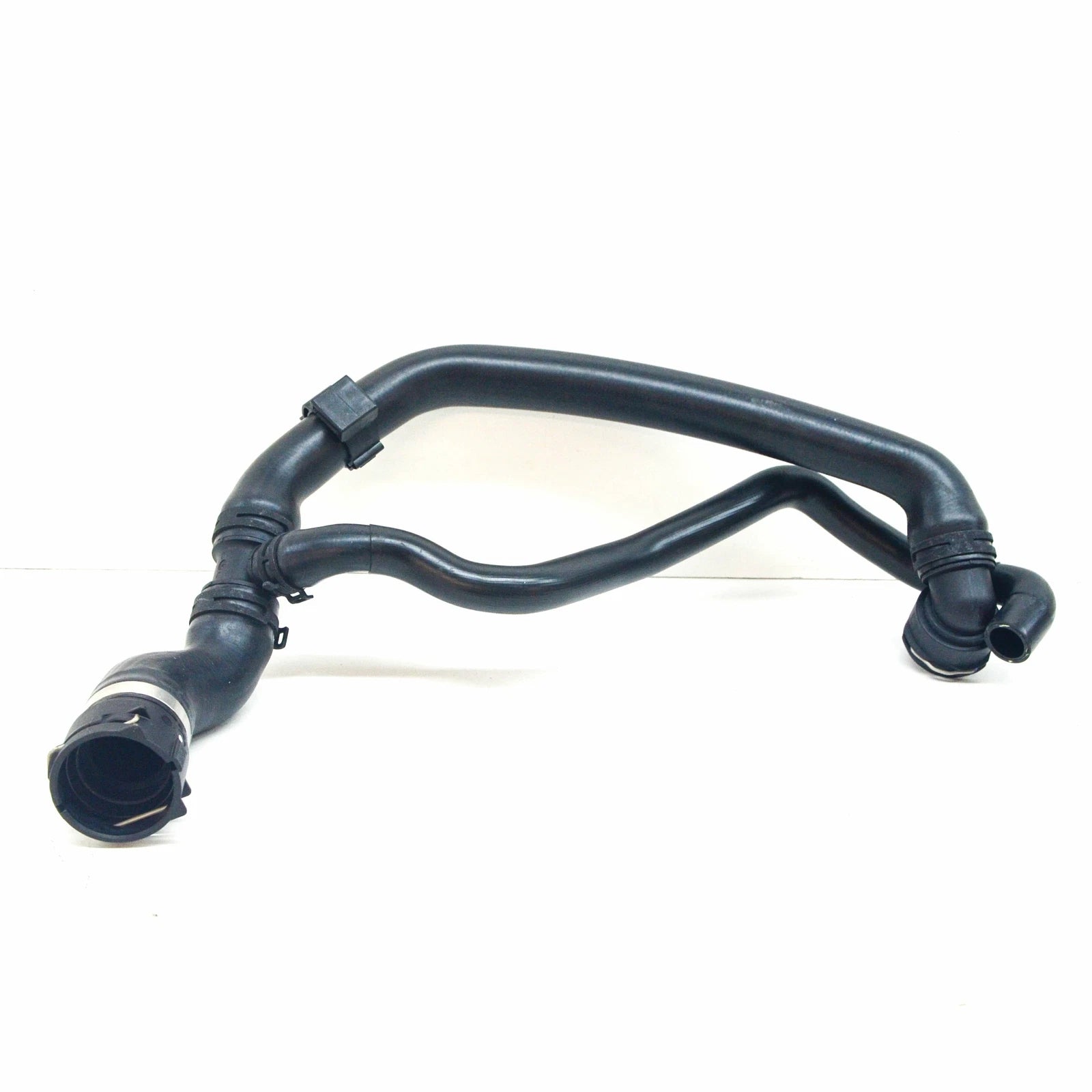 NEW AUDI Q3 8U ENGINE RADIATOR LOWER COOLANT HOSE 5N0122051CC