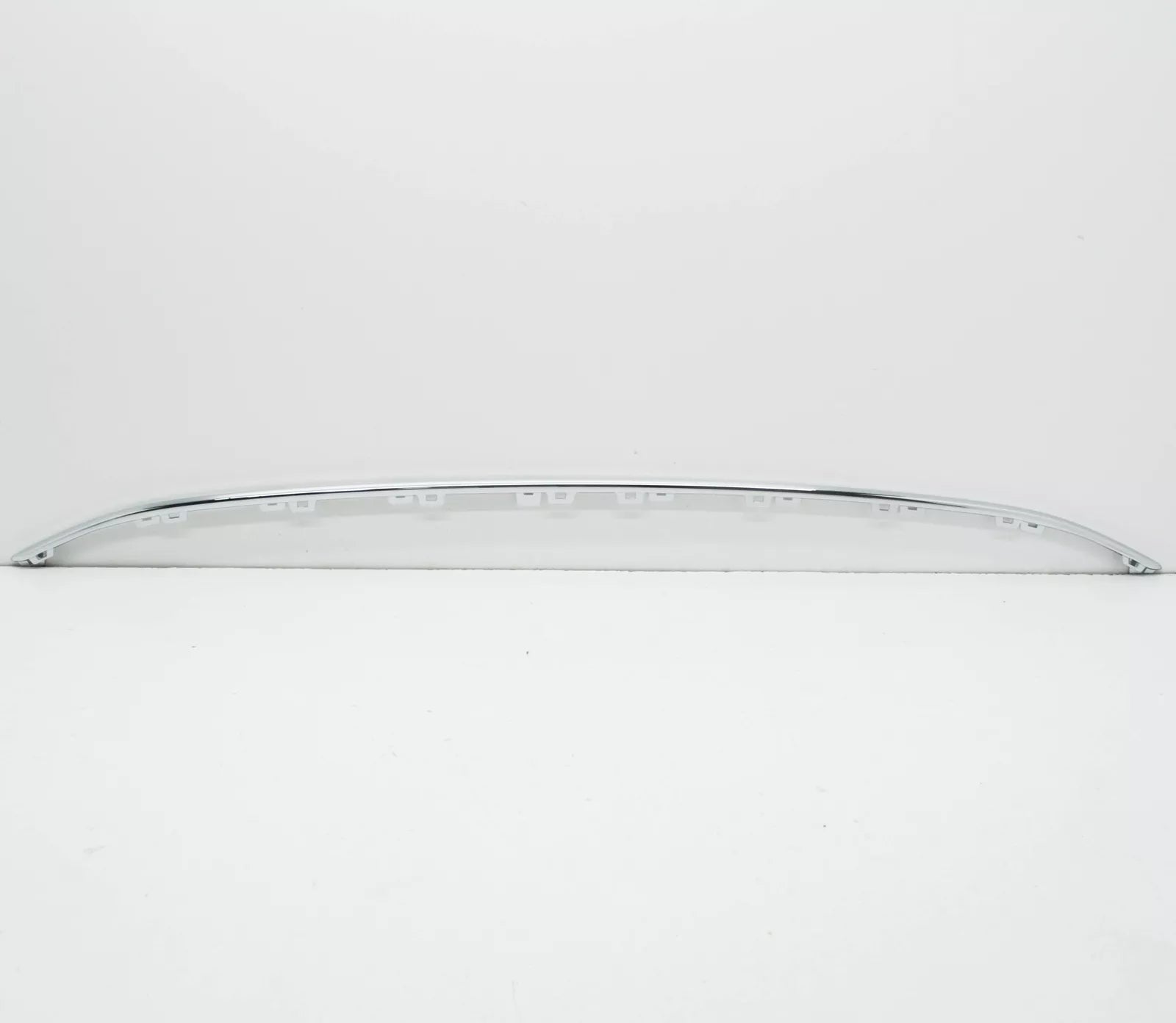 NEW VOLKSWAGEN TIGUAN AD FRONT BUMPER CENTER MOLDING 5NA853101K2ZZ ORIGINAL