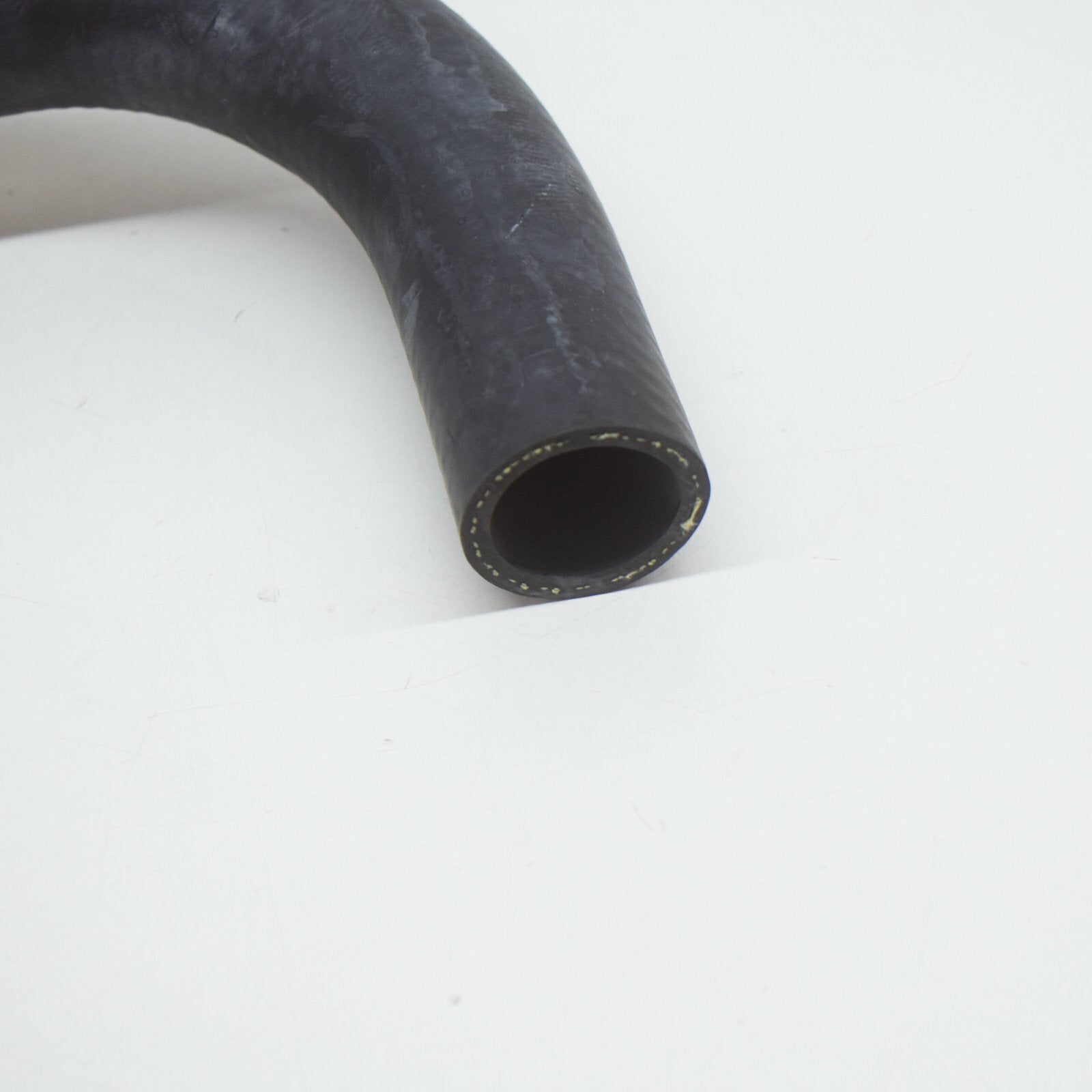 NEW MERCEDES-BENZ W115 RADIATOR TOP HOSE A1155010782 ORIGINAL