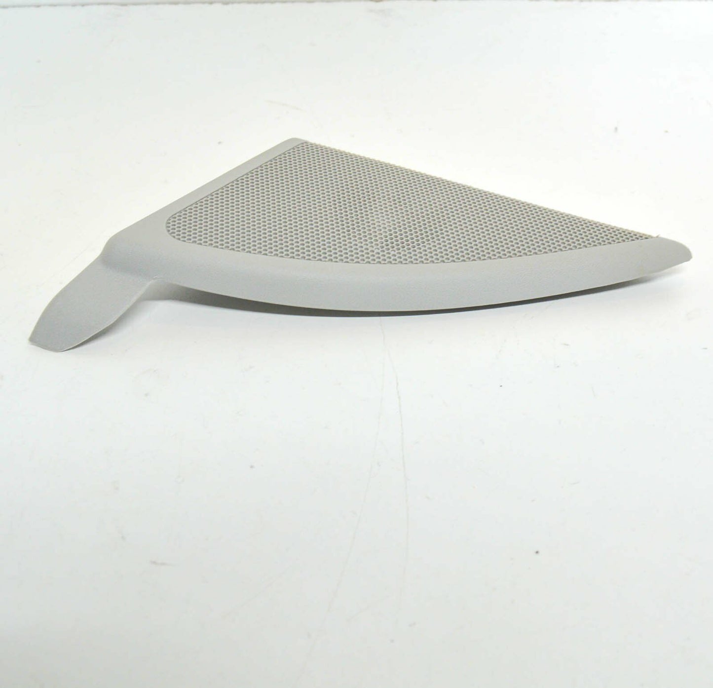 NEW MERCEDES-BENZ C W203 FRONT LEFT TWEETER CAP A20372001487E94 ORIGINAL