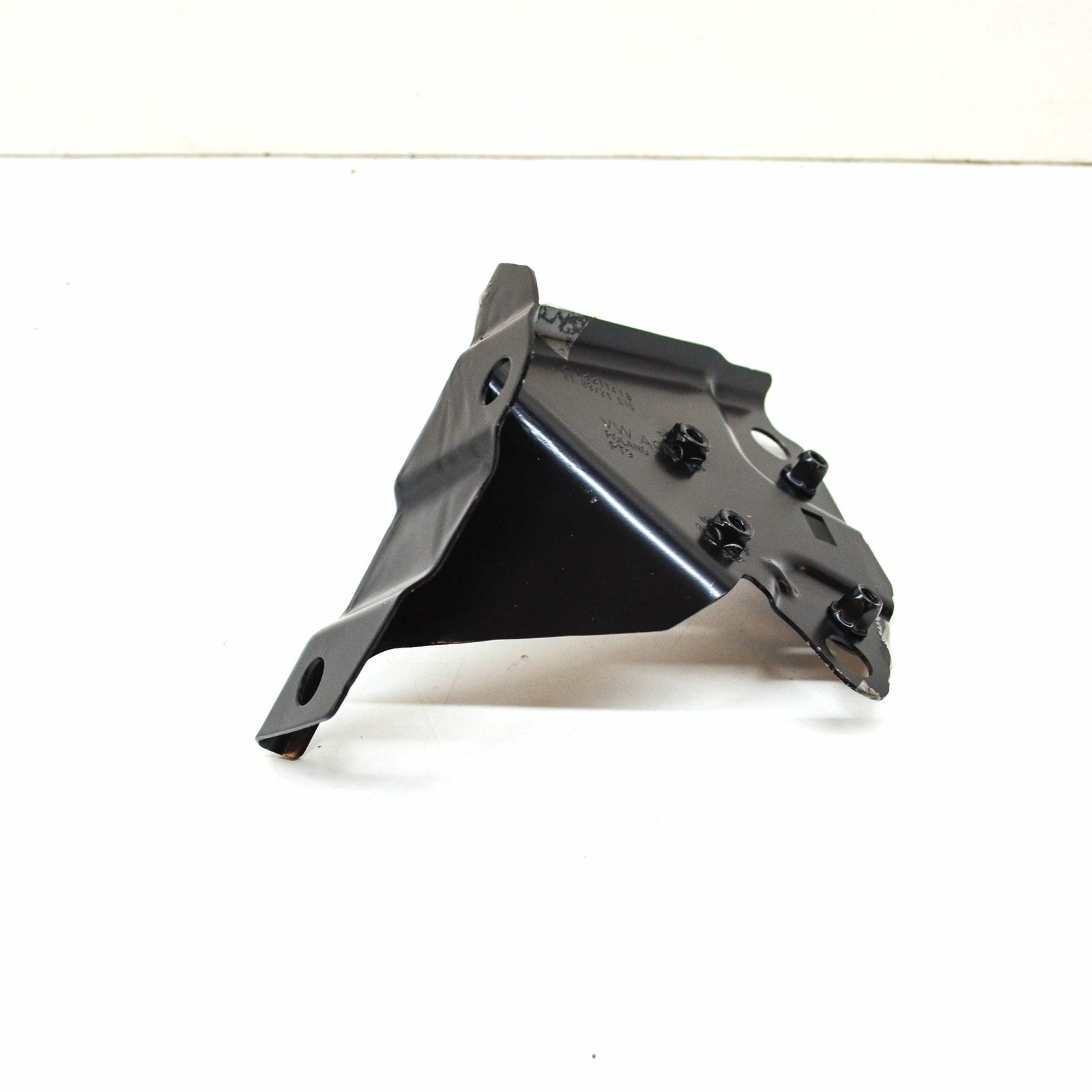 NEW VOLKSWAGEN TIGUAN AD FRONT LEFT FENDER HOLDER BRACKET 5NA821141B ORIGINAL