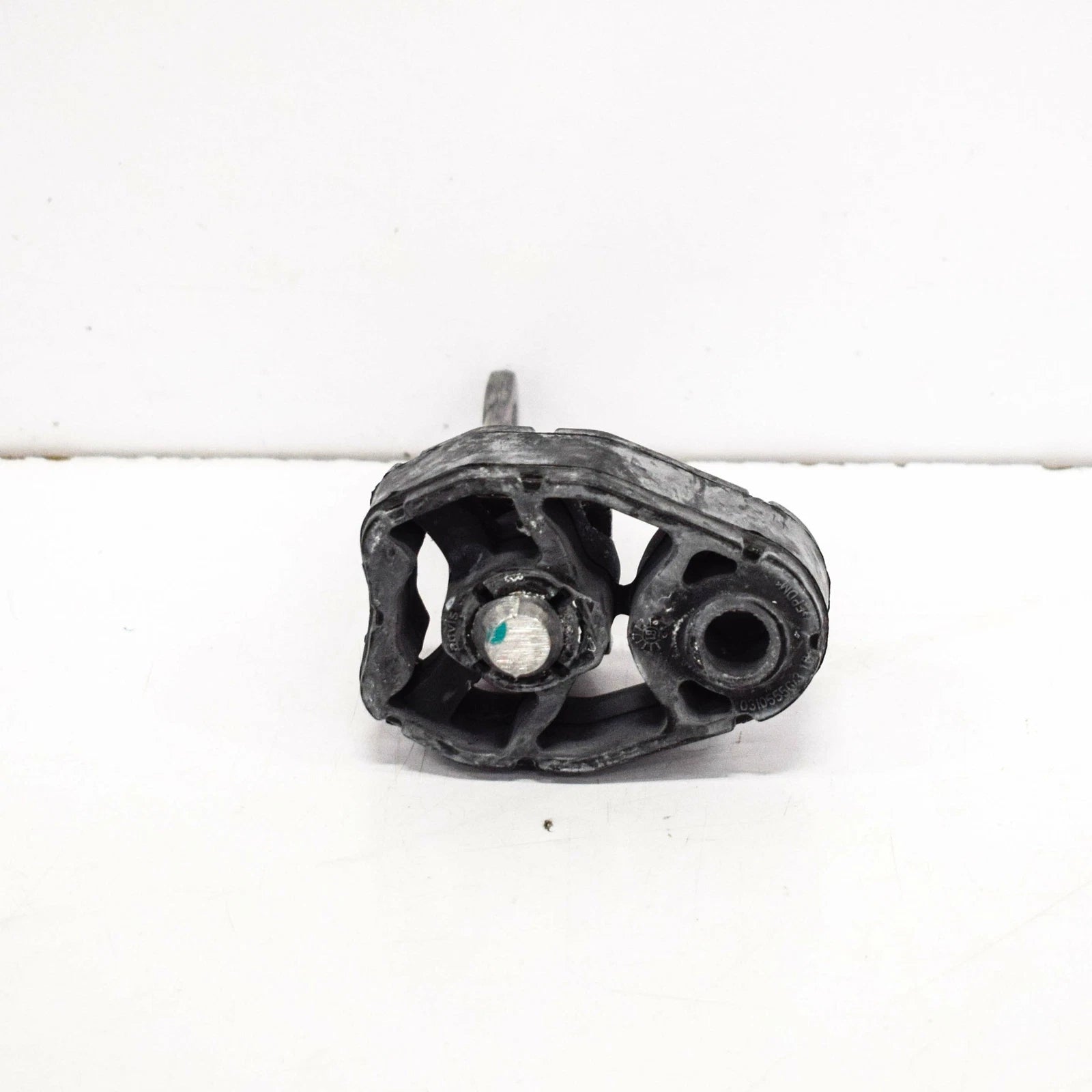 NEW AUDI Q5 8R REAR EXHAUST LEFT HOLDER 8R0253144B ORIGINAL