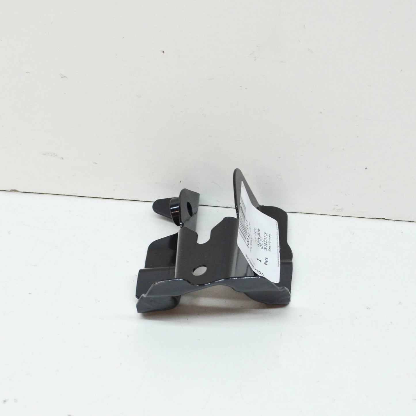 NEW VOLKSWAGEN TIGUAN AD BW FRONT RIGHT FENDER UPPER HOLDER 5Q0810812A ORIGINAL