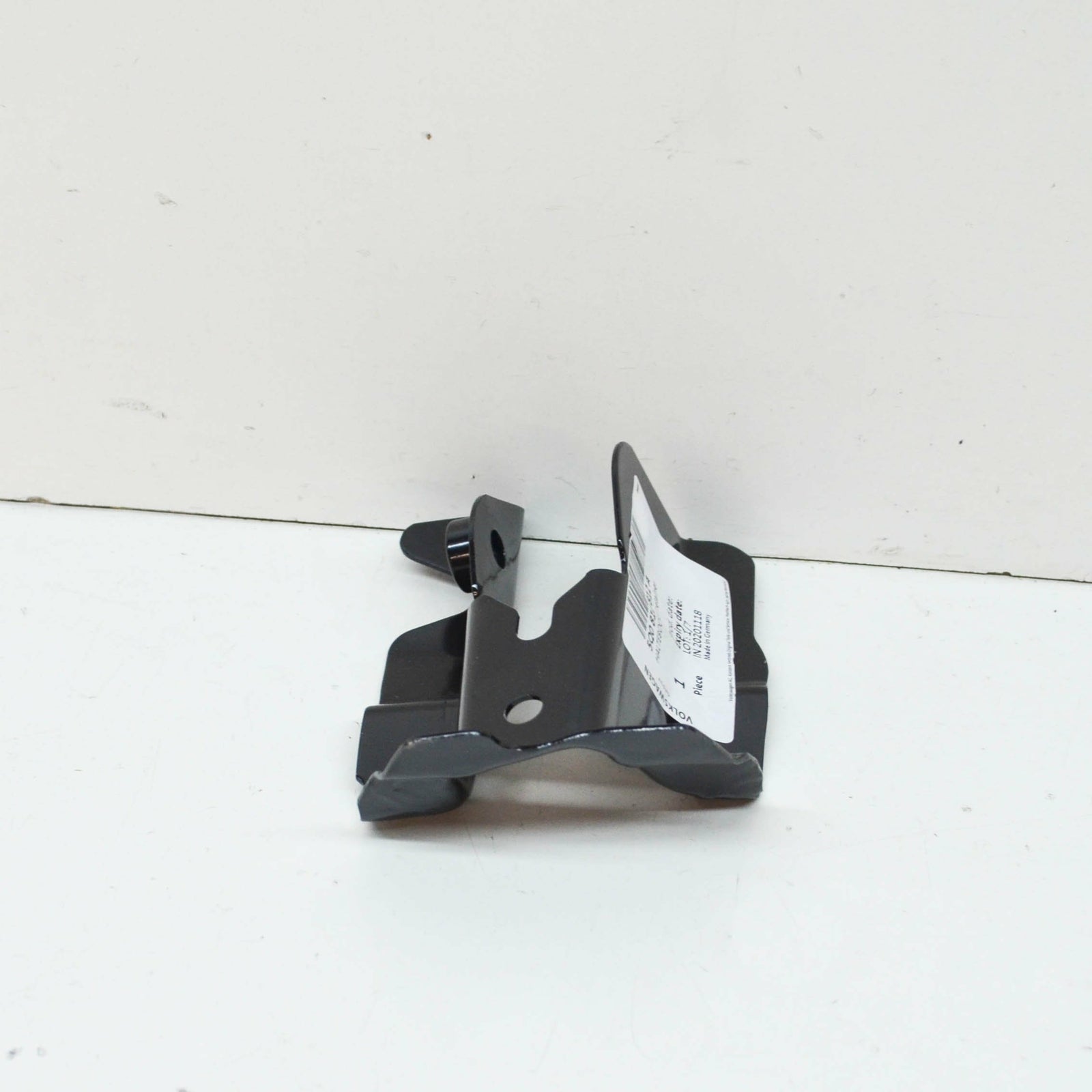 NEW VOLKSWAGEN TIGUAN AD BW FRONT RIGHT FENDER UPPER HOLDER 5Q0810812A ORIGINAL