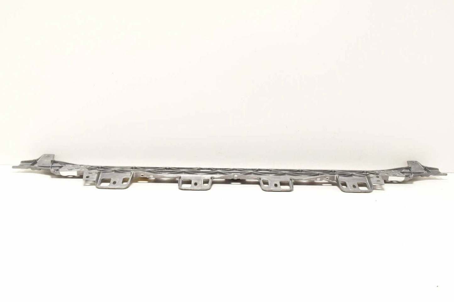 NEW BMW I8 I12 FRONT BODY CROSSLINK 51647336229 ORIGINAL