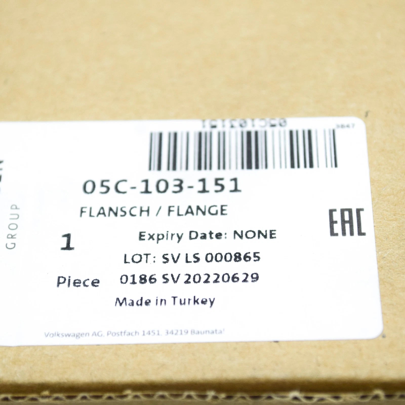 NEW VOLKSWAGEN POLO AW FRONT SEALING FLANGE 05C103151 ORIGINAL