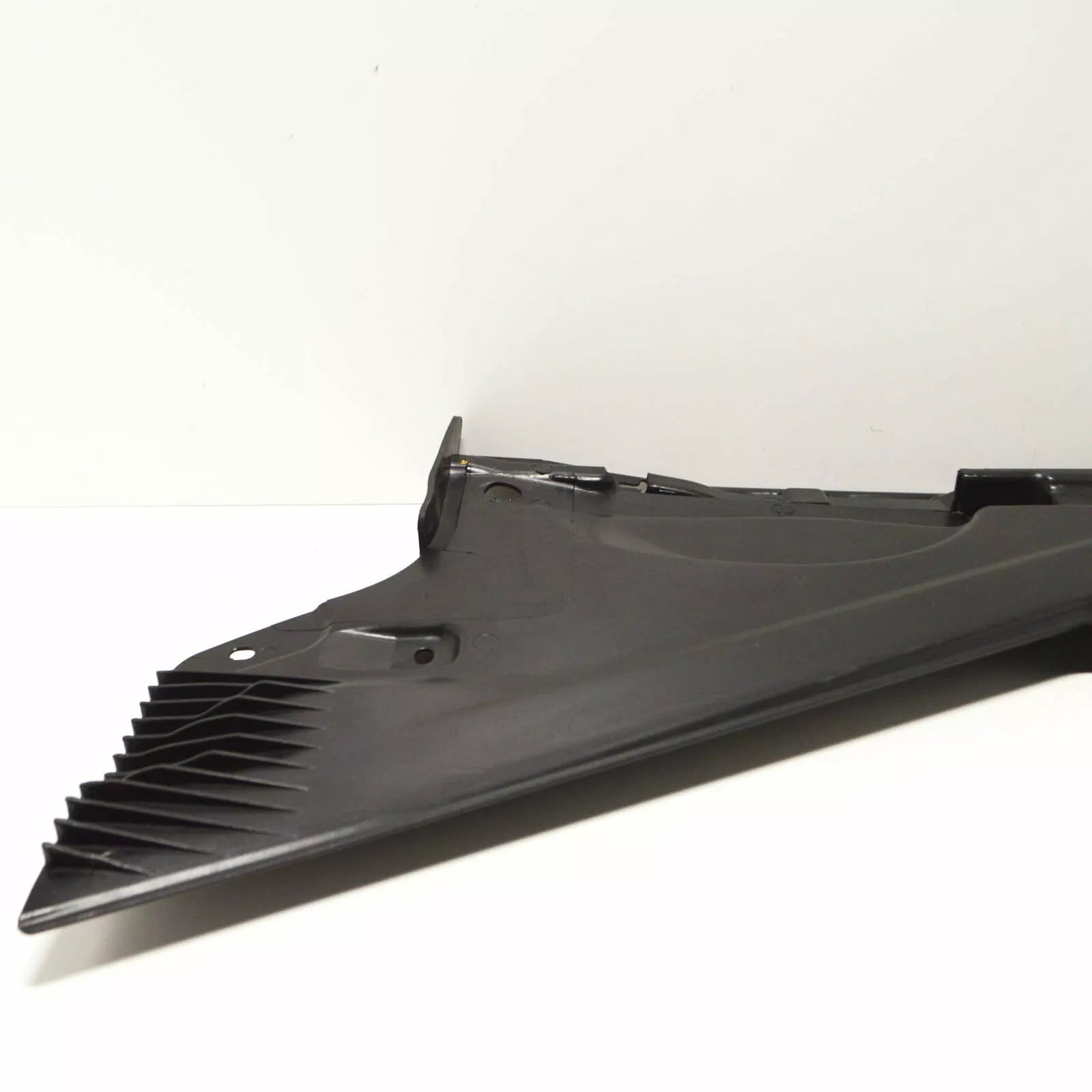 NEW AUDI A4 ALLROAD B9 RIGHT SIDE UNDERBODY COVER 8W0825216F ORIGINAL