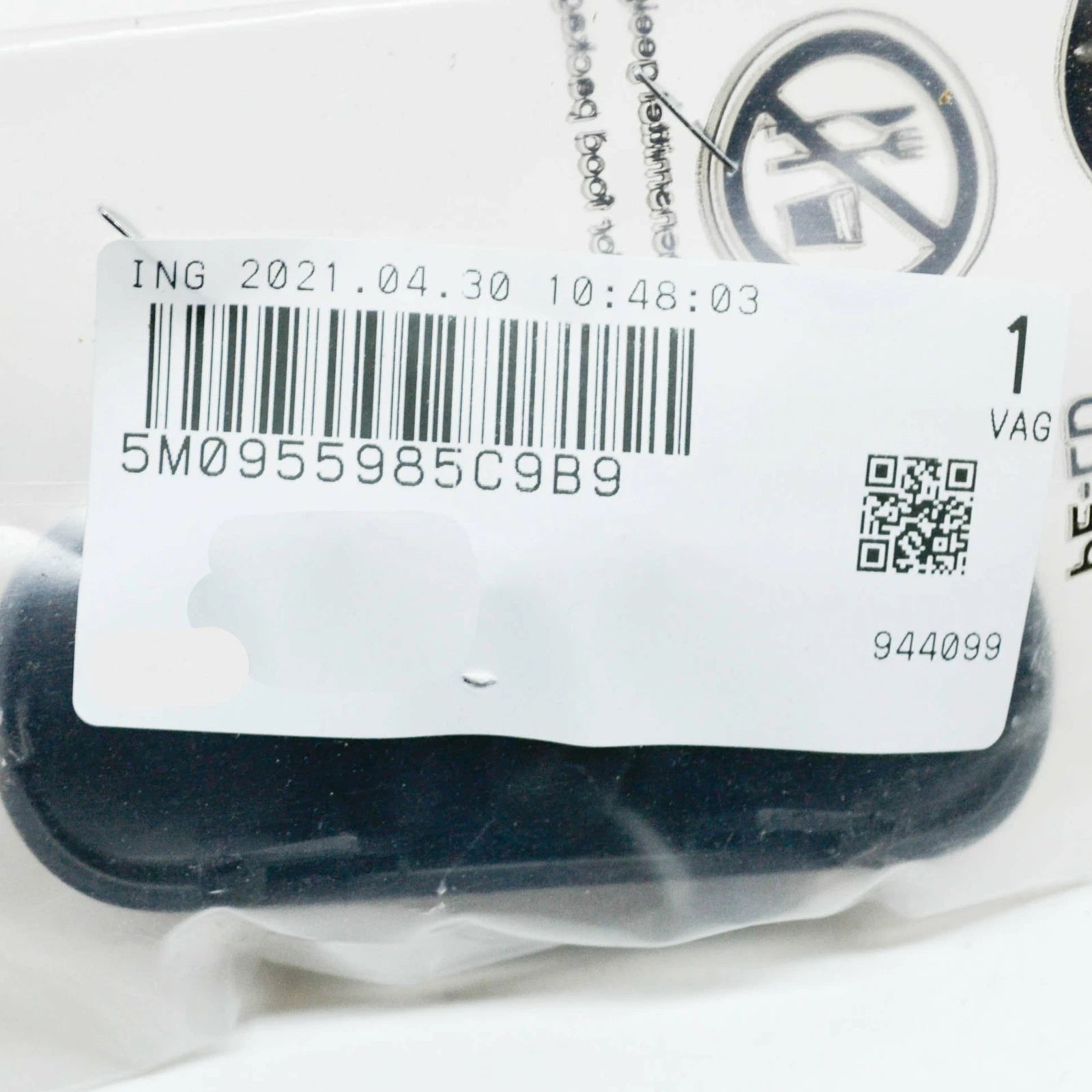 NEW VW BEETLE A5 WINDSHIELD WASHER NOZZLE SPRAY 5M0955985C9B9 ORIGINAL