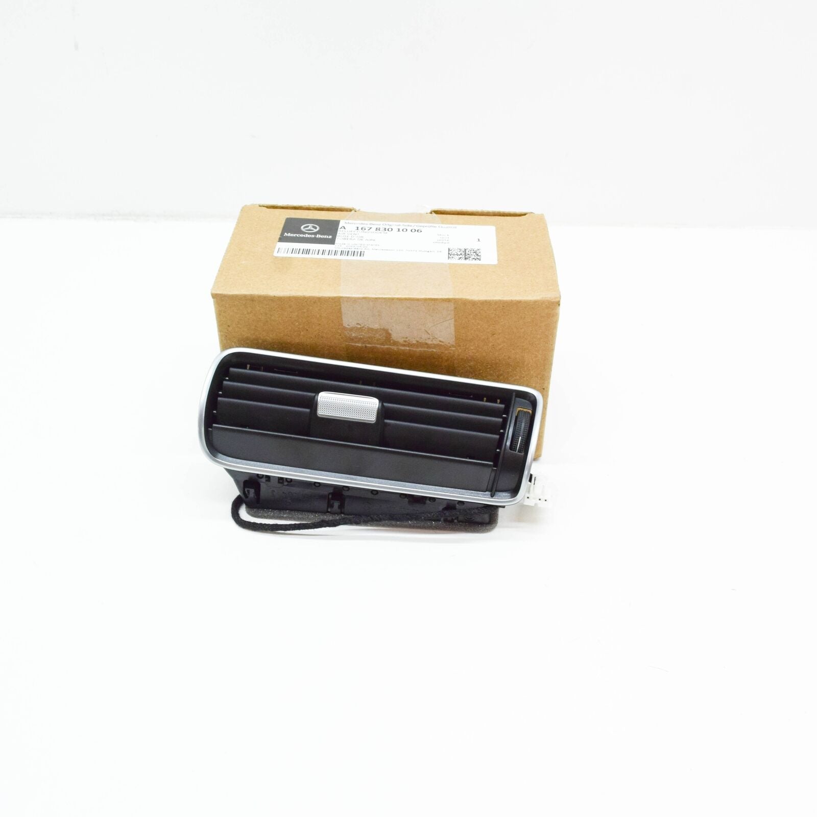 new mercedes-benz gle w167 b-pillar right air vent a1678301006 original