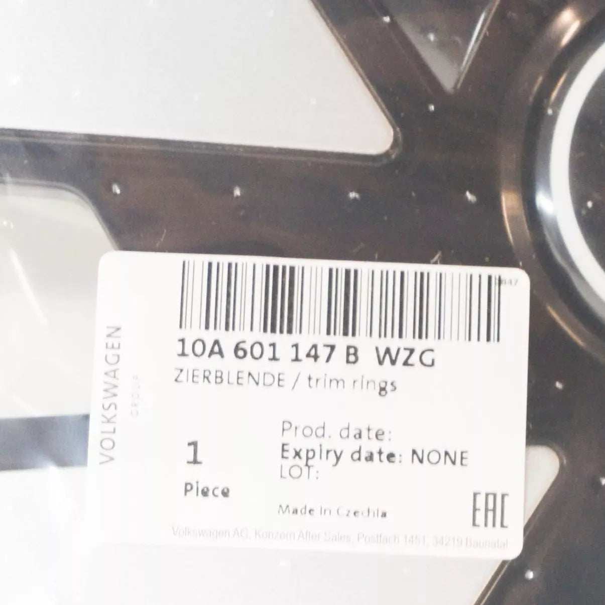 NEW VOLKSWAGEN ID.3 WHEEL TRIM RING COVER 10A601147BWZG ORIGINAL