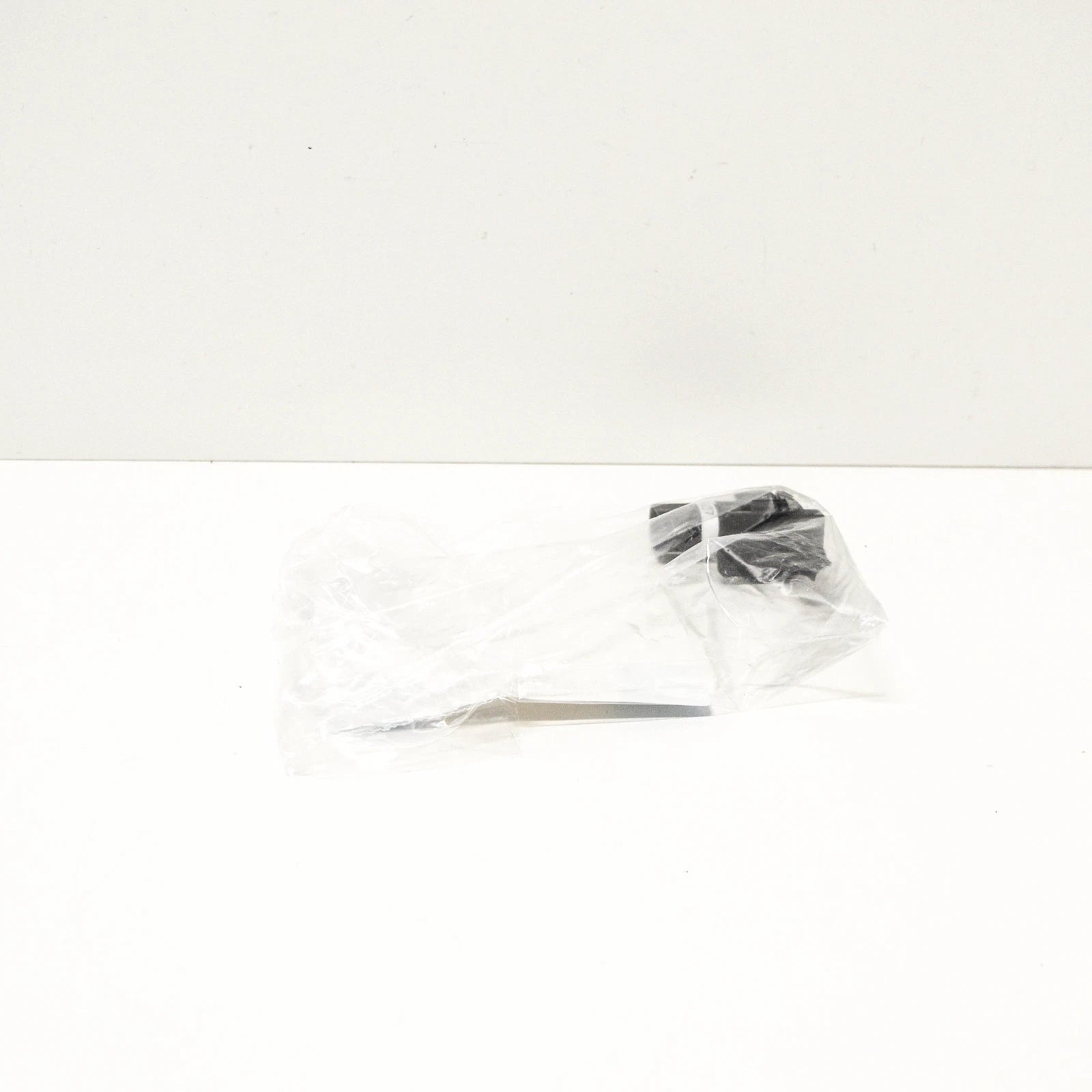 NEW BMW 5 E39 ALARM SYSTEM SWITCH 61319119057 9119057 ORIGINAL