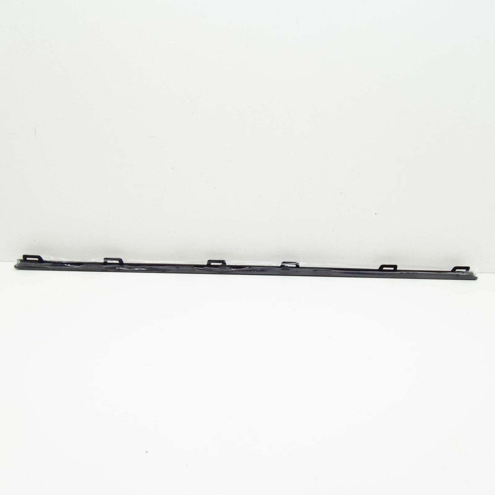 NEW MERCEDES-BENZ CLA C118 REAR BUMPER CENTER TRIM STRIP A118885200264 ORIGINAL