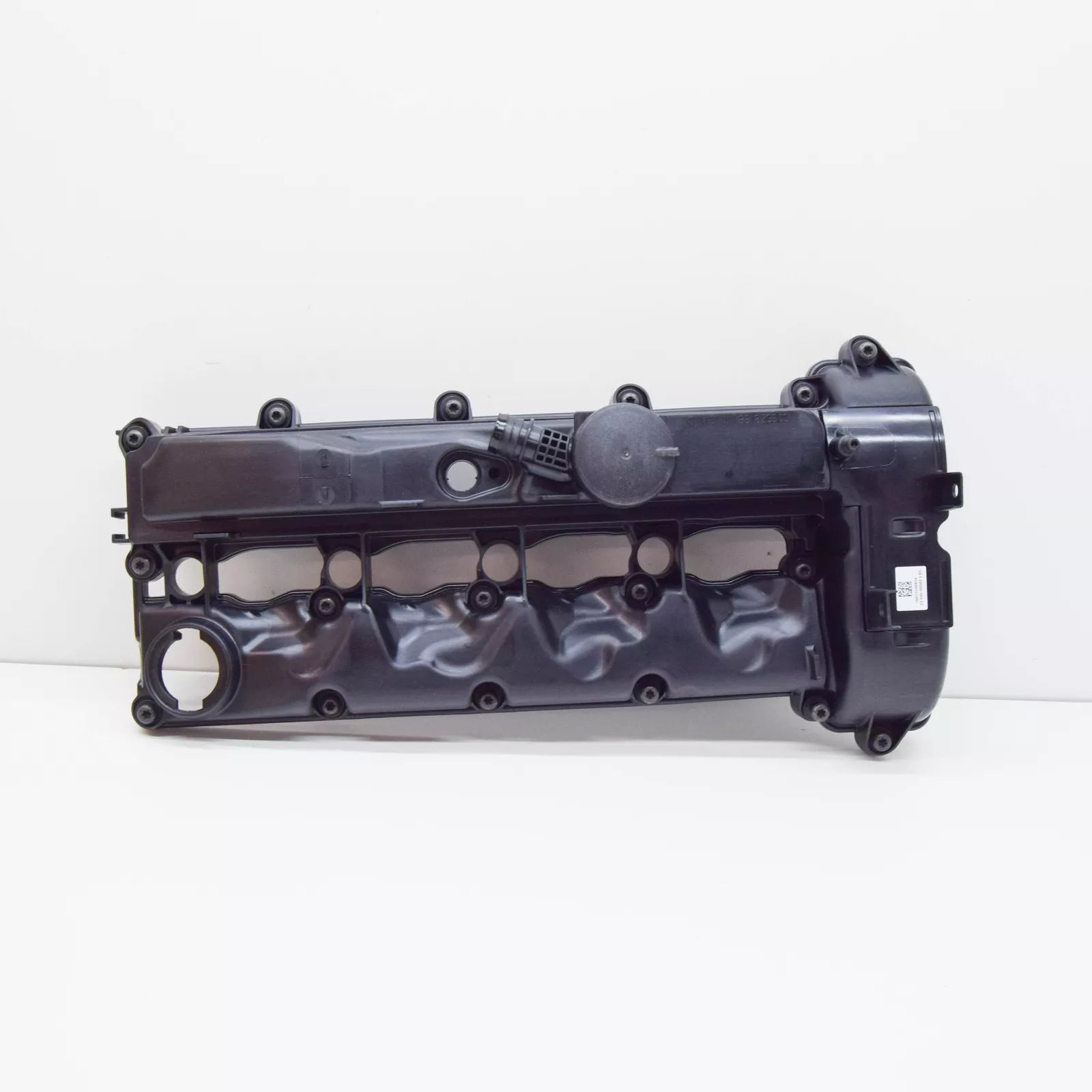 NEW MERCEDES-BENZ C-CLASS W205 VALVE COVER A6510108918 ORIGINAL