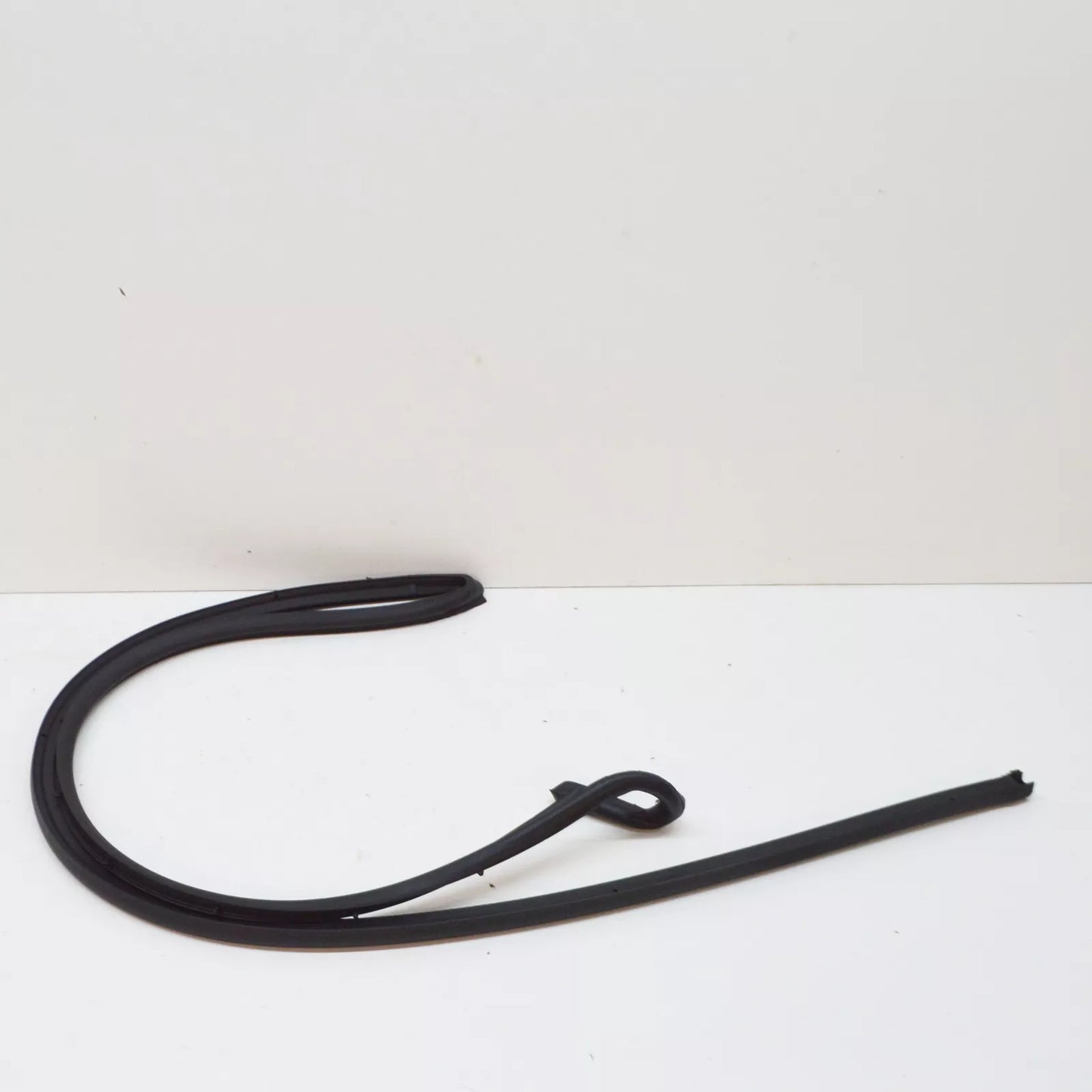 NEW VW TRANSPORTER T5 LEFT SLIDING DOOR SEAL 7E0843785C ORIGINAL