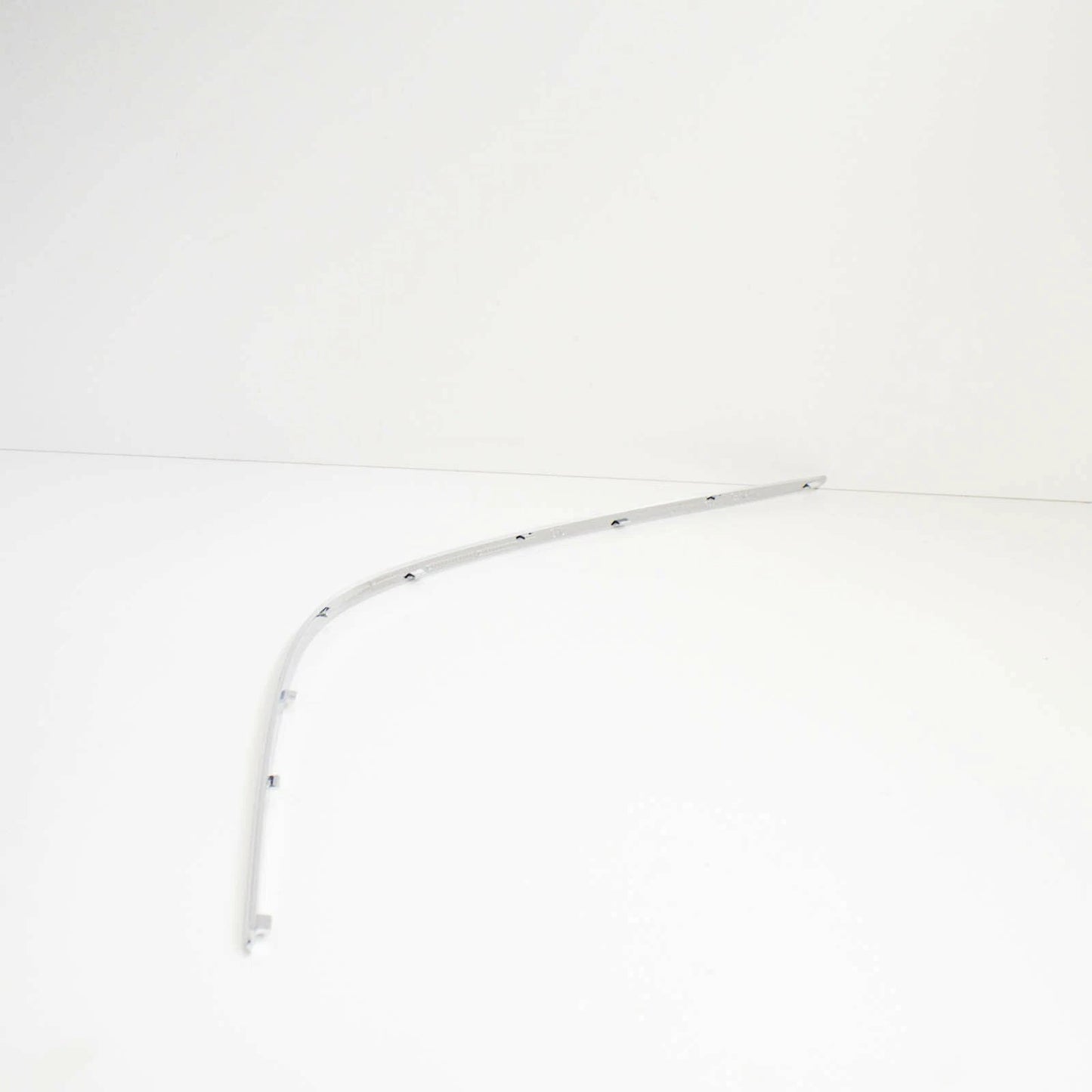 NEW MERCEDES BENZ CL C215 FRONT RIGHT CHROME MOULDING TRIM A2158851074 ORIGINAL