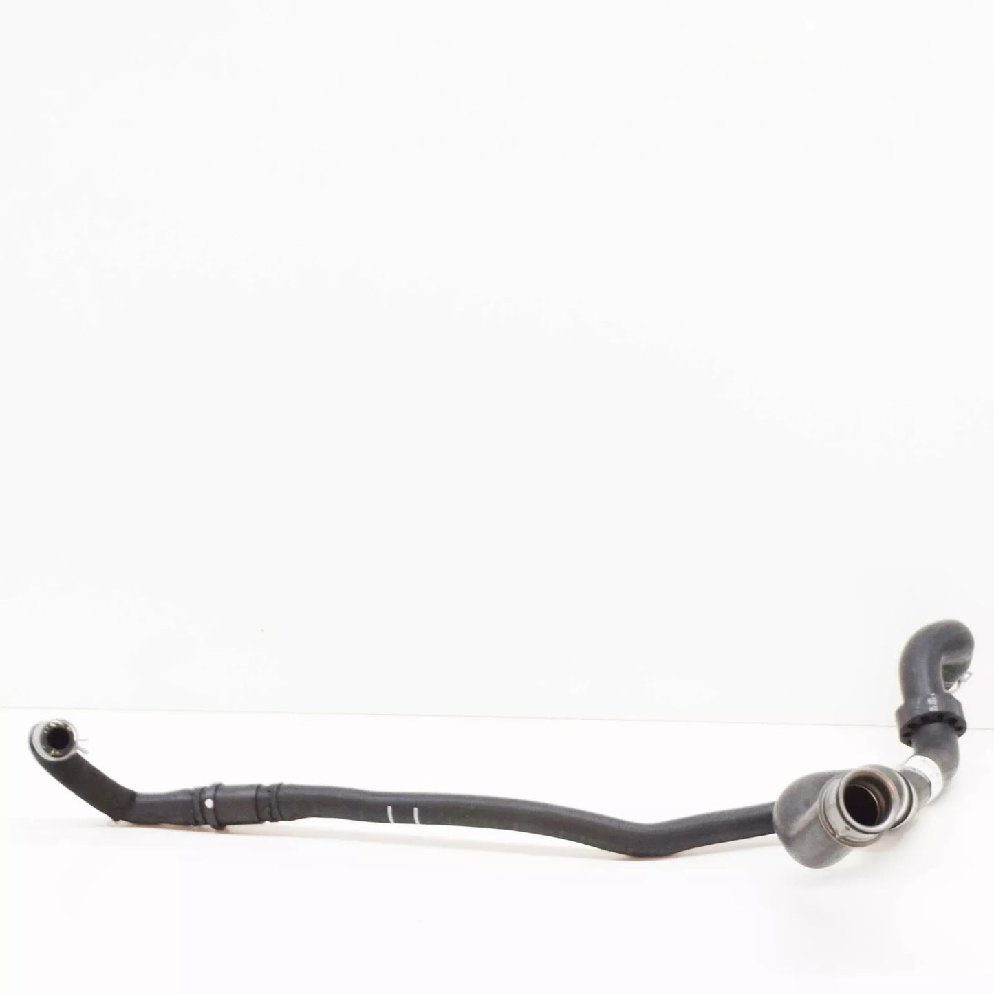 NEW MERCEDES R W251 WATER UPPER RADIATOR COOLANT HOSE A2515002075 ORIGINAL