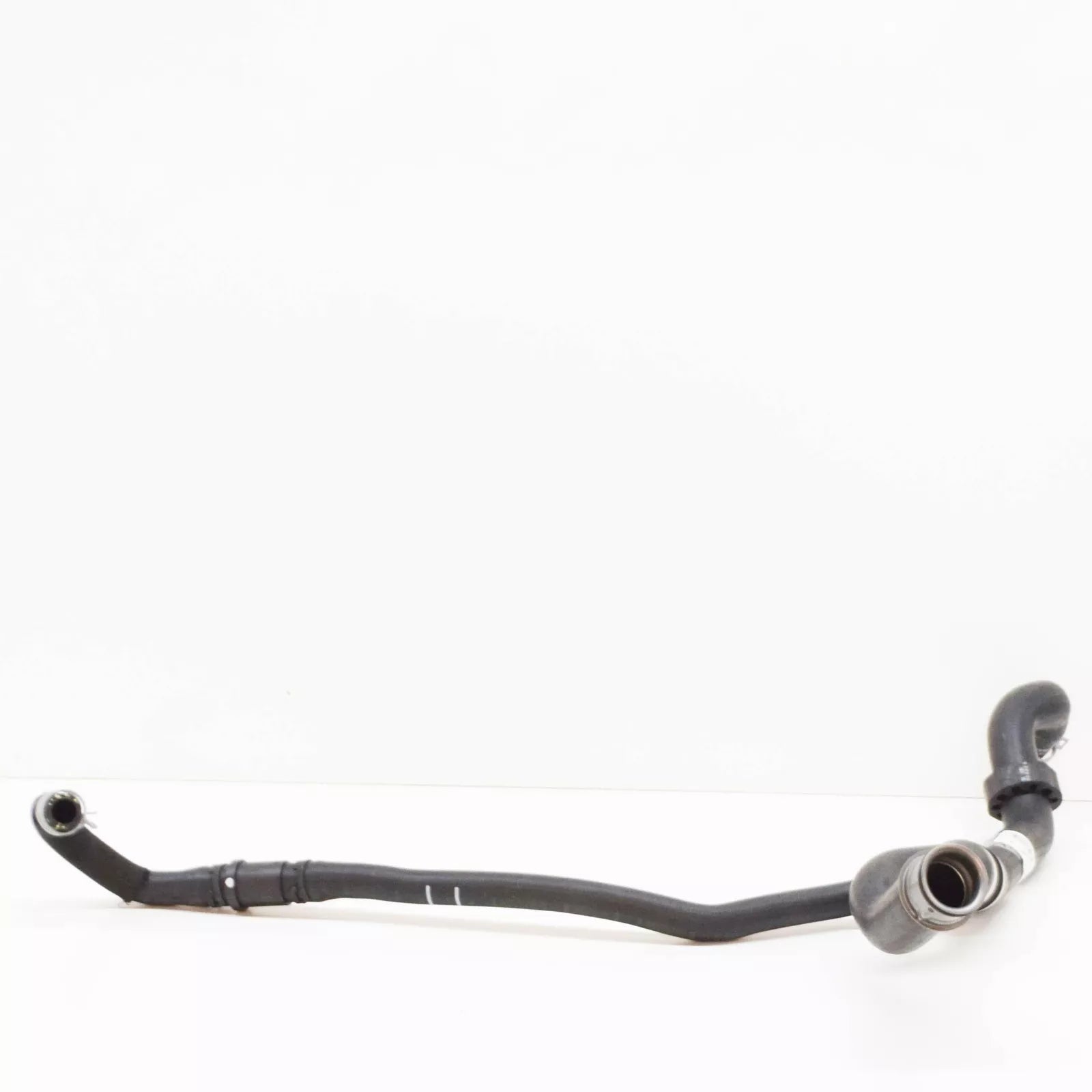 NEW MERCEDES R W251 WATER UPPER RADIATOR COOLANT HOSE A2515002075 ORIGINAL