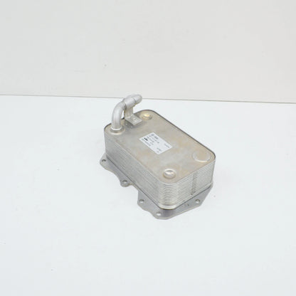 NEW AUDI Q7 4L ENGINE OIL COOLER 057117021M ORIGINAL