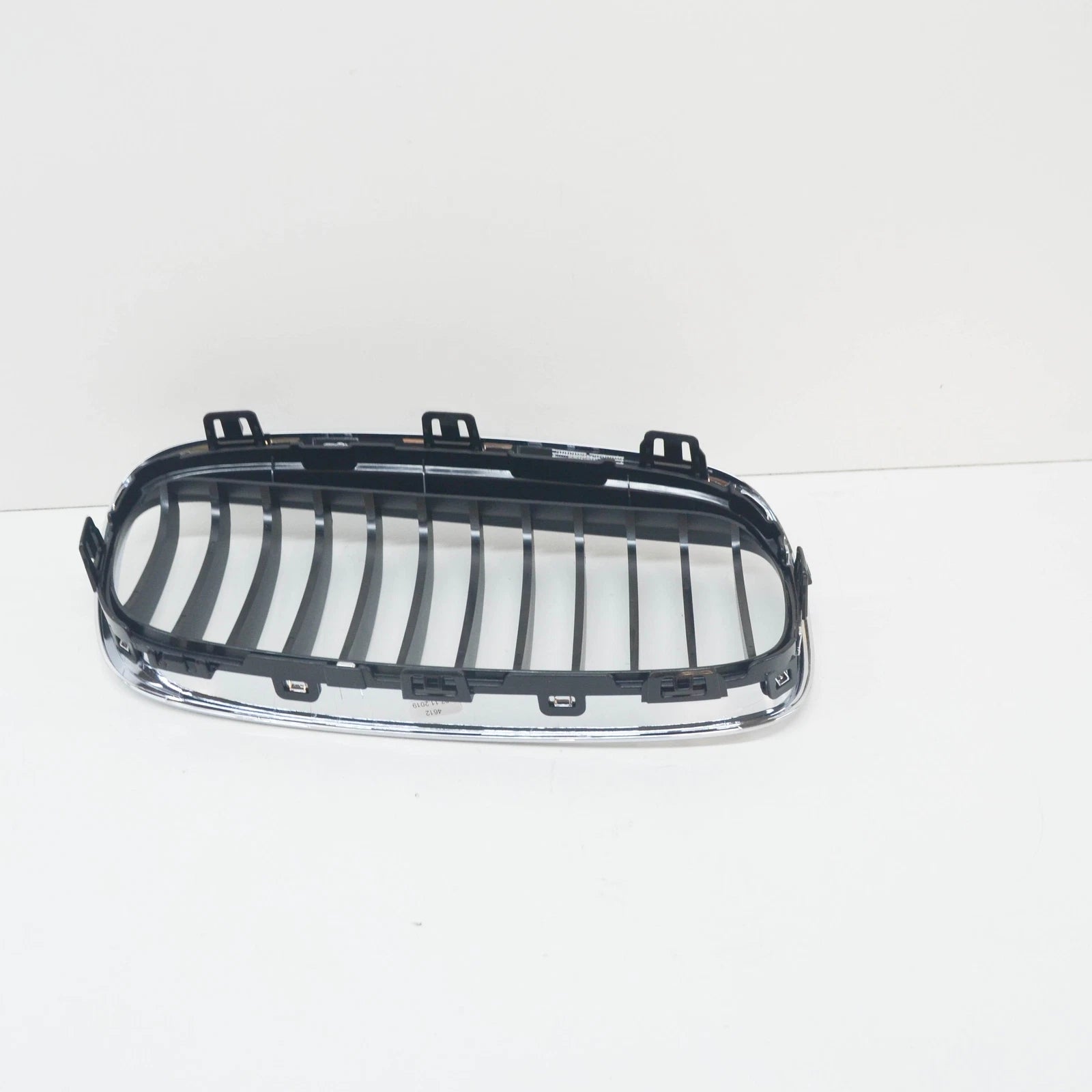 NEW BMW 2 F45 LEFT RADIATOR GRILLE LUXURY 51137379609 7379609 2015 ORIGINAL