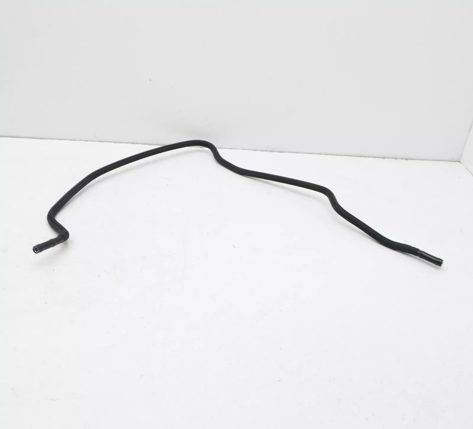 NEW BMW M5 F10 ENGINE WATER COOLANT HOSE PIPE 17122284339 ORIGINAL