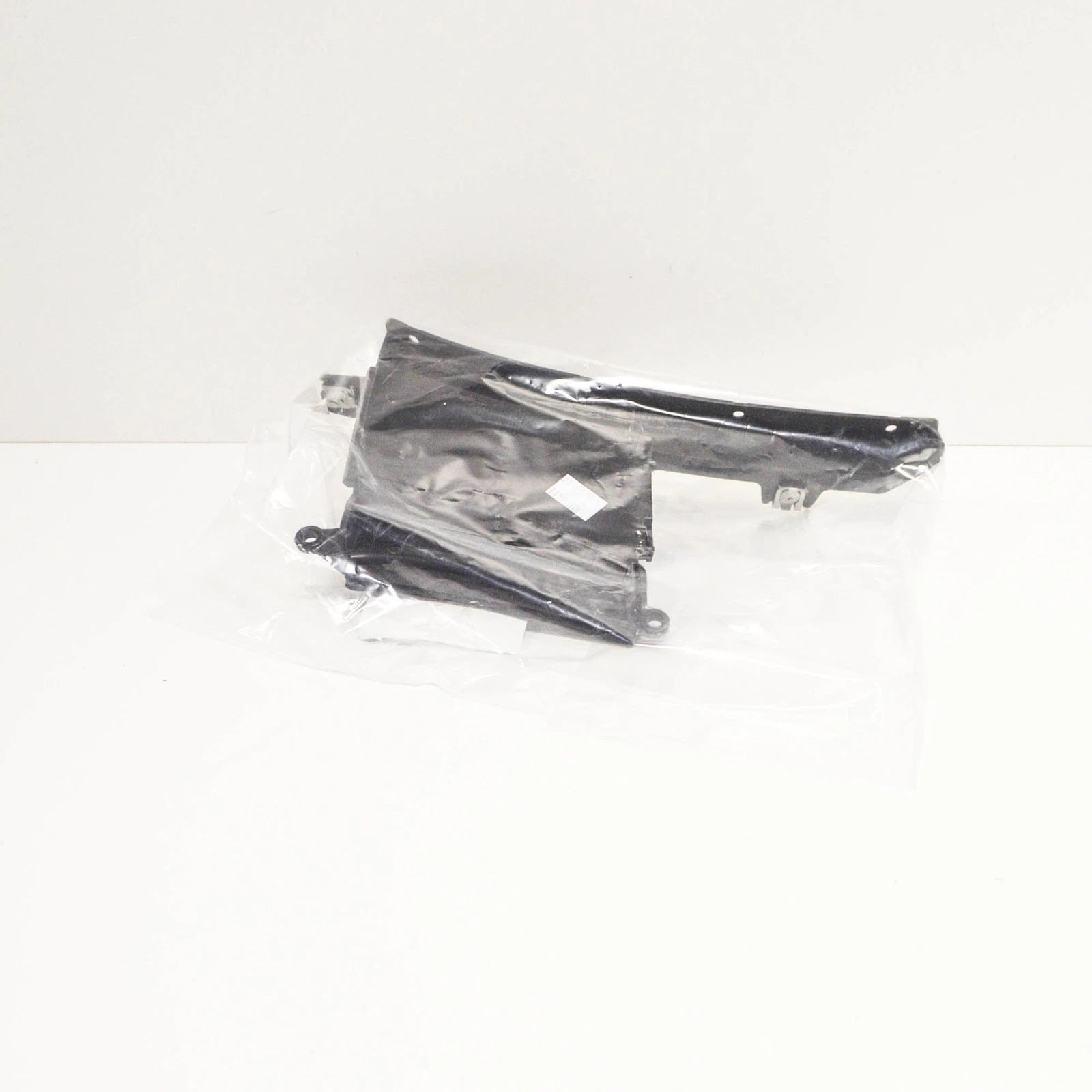 NEW BMW 4 F32 LEFT SIDE AIR DUCT 51747294822 7294822 2016 ORIGINAL