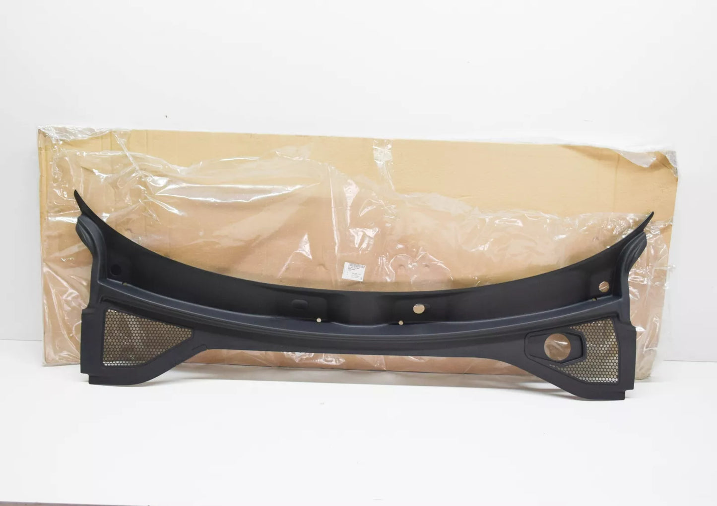 NEW AUDI A3 CABRIO 8V FRONT WINDSHIELD WIPER COWL TRIM LHD 8V5819403F9B9