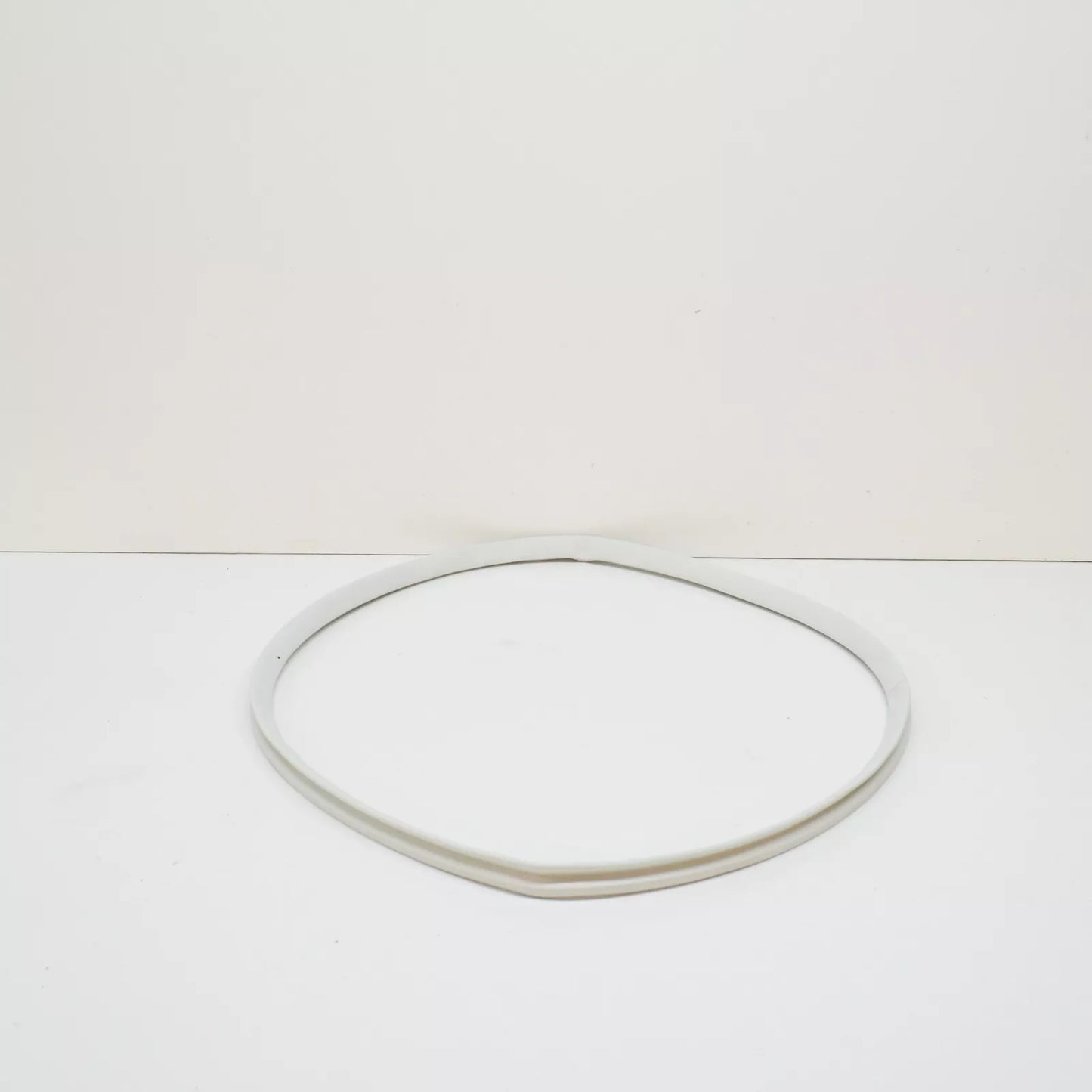 NEW VW TRANSPORTER T5 COOL BOX RUBBER GASKET SEAL 7H7068465A