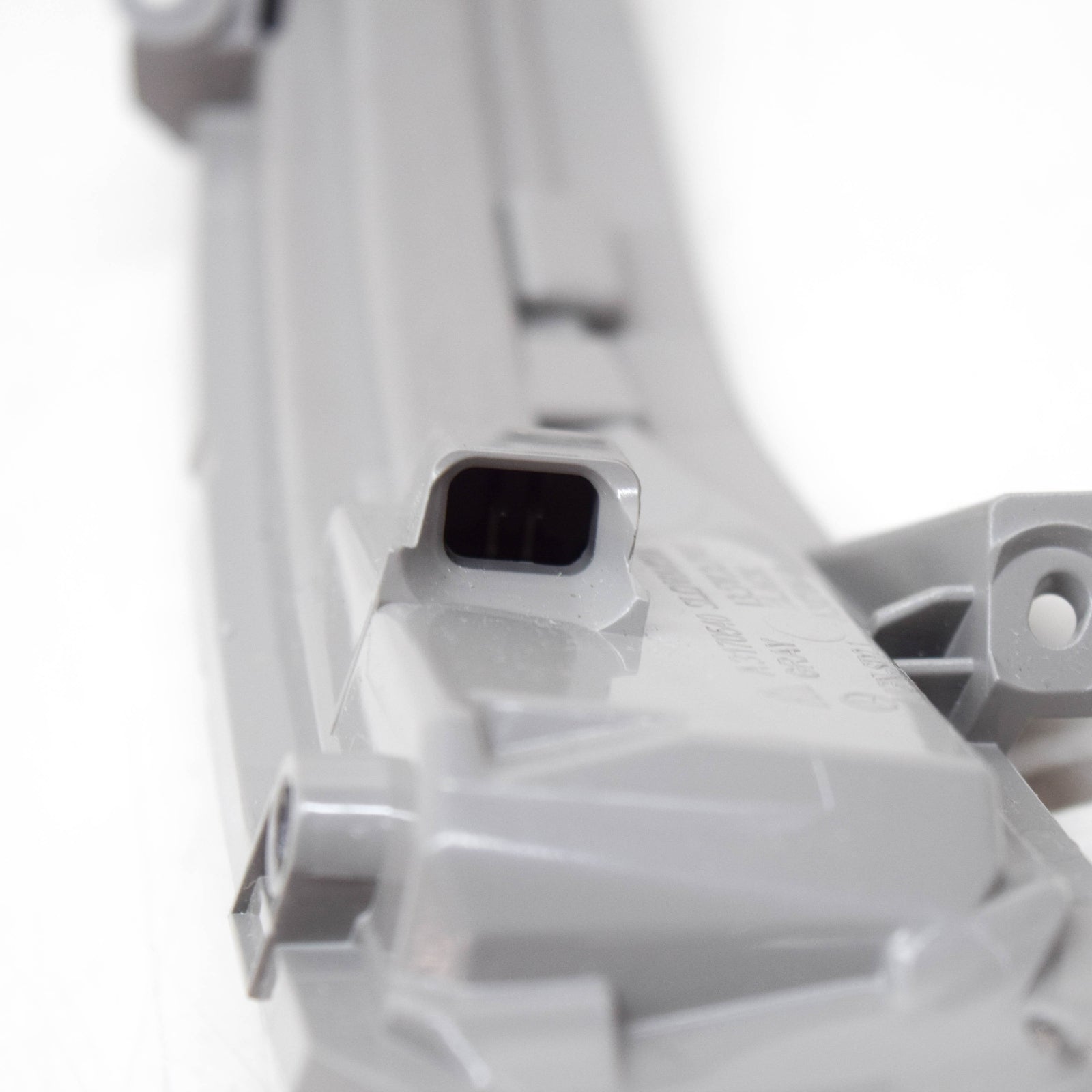 NEW MB C-CLASS W205 RIGHT WING MIRROR TURN INDICATOR A0999067401 2016 ORIGINAL