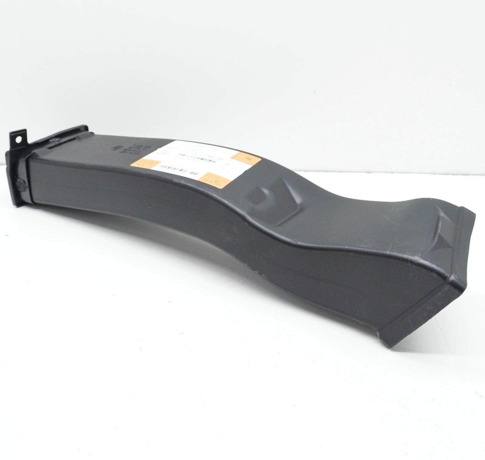 NEW BMW I8 I12 FRONT RIGHT RADIATOR SUPPORT AIR DUCT 51747336226 7336226